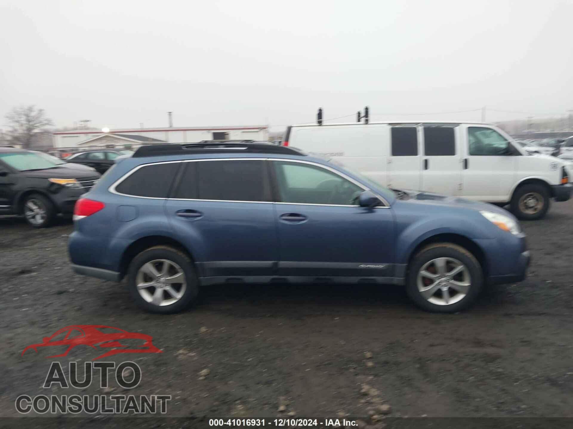 SUBARU OUTBACK 2013 - 4S4BRBKC8D3250958