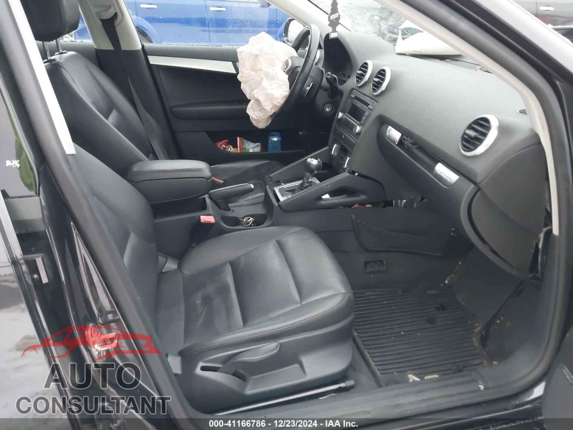 AUDI A3 2011 - WAUMFAFM5BA069955