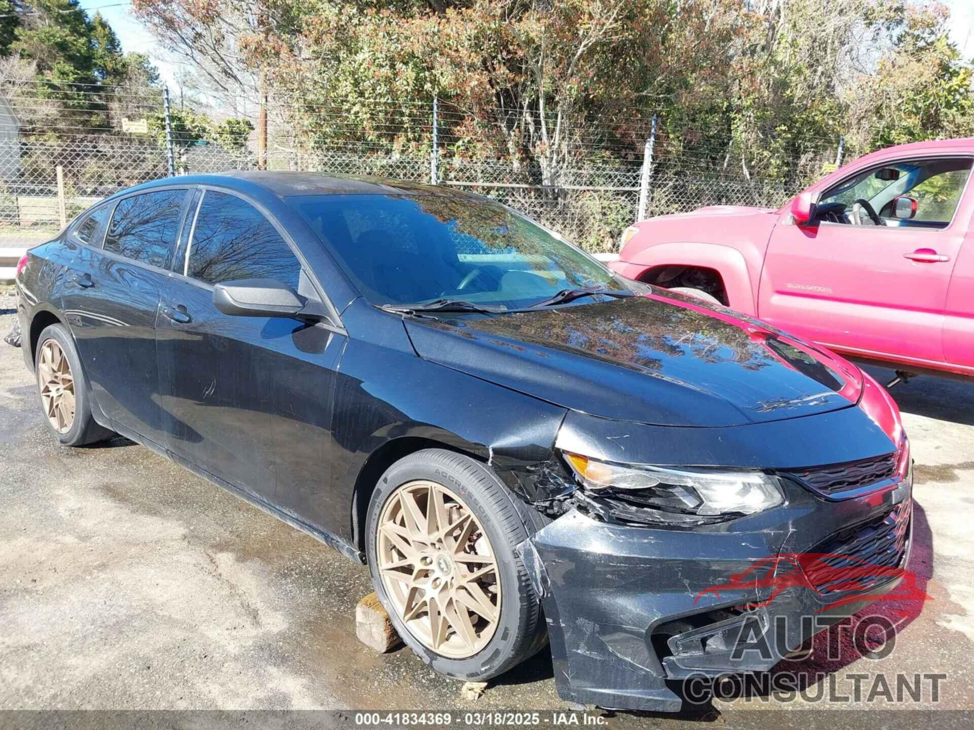 CHEVROLET MALIBU 2017 - 1G1ZB5STXHF129435
