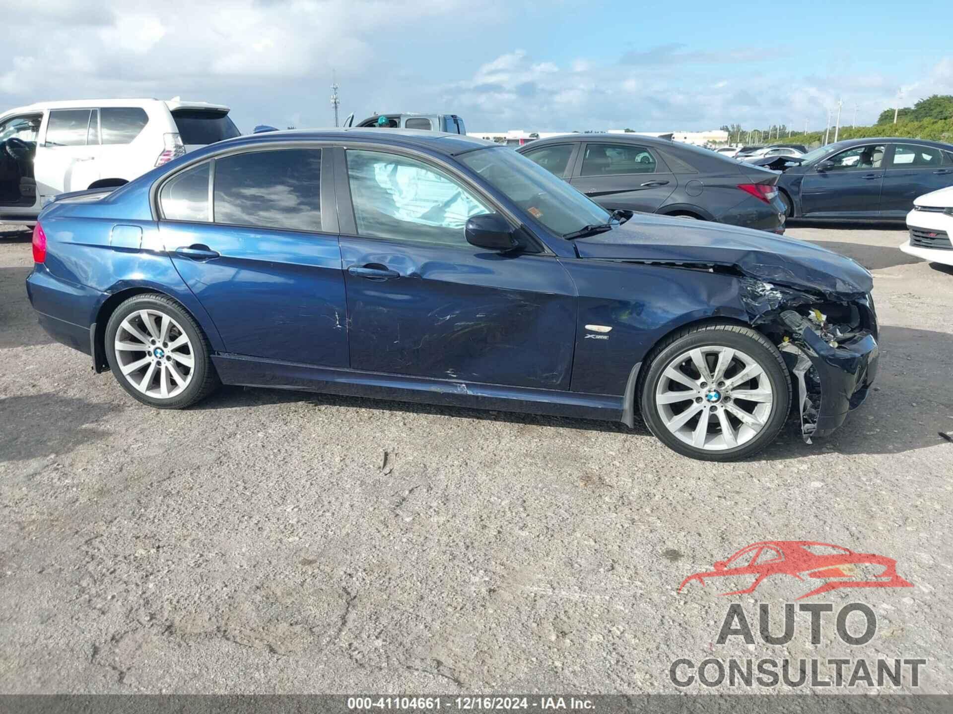BMW 328I 2011 - WBAPH7C51BE852688
