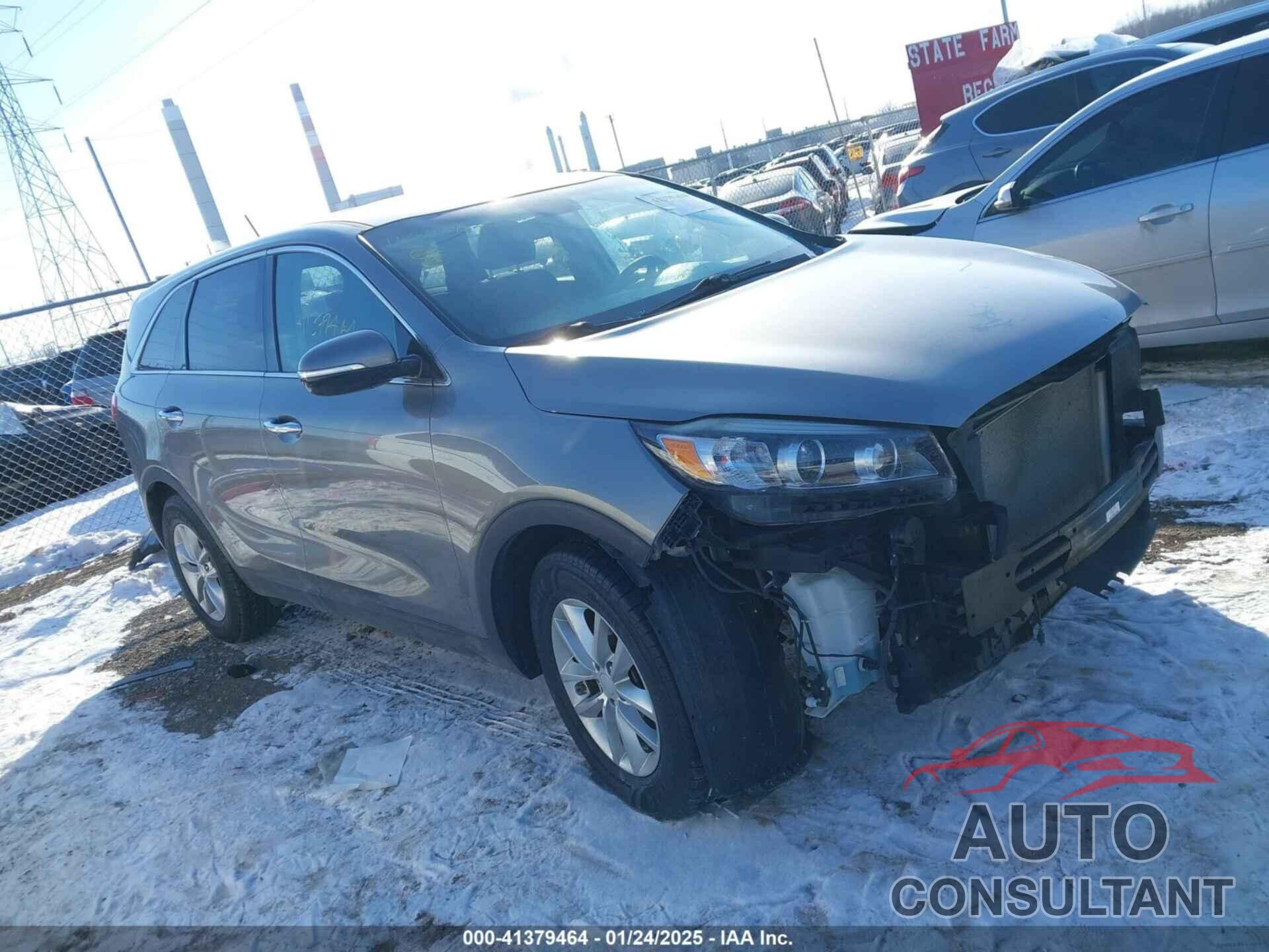 KIA SORENTO 2018 - 5XYPG4A37JG425205