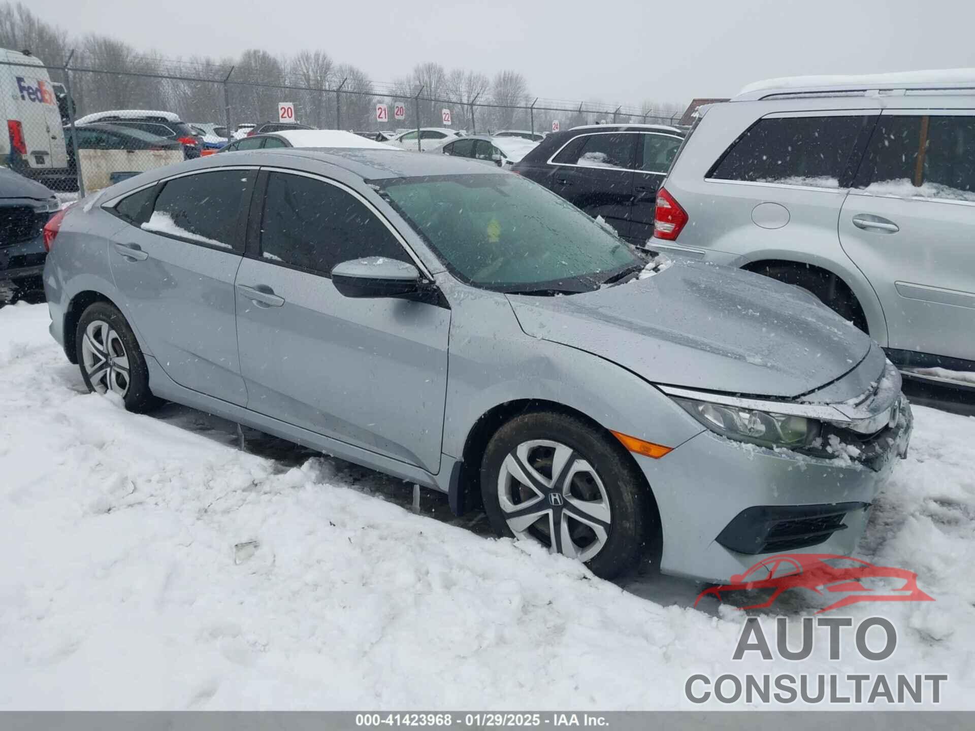 HONDA CIVIC 2018 - 19XFC2F58JE204666