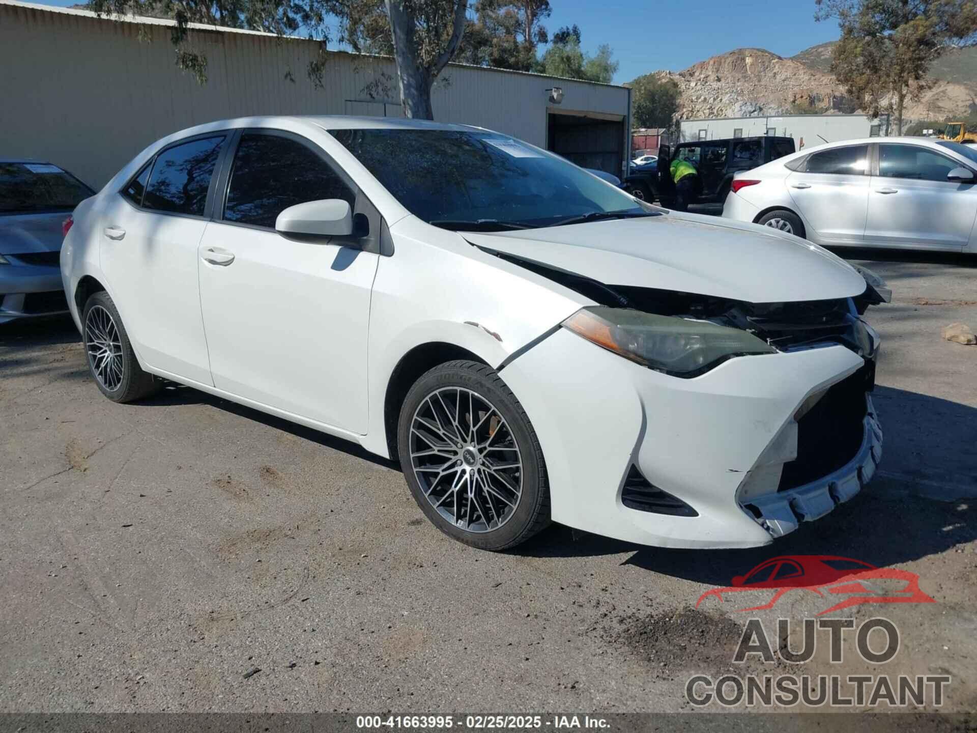TOYOTA COROLLA 2018 - 5YFBURHE6JP762225