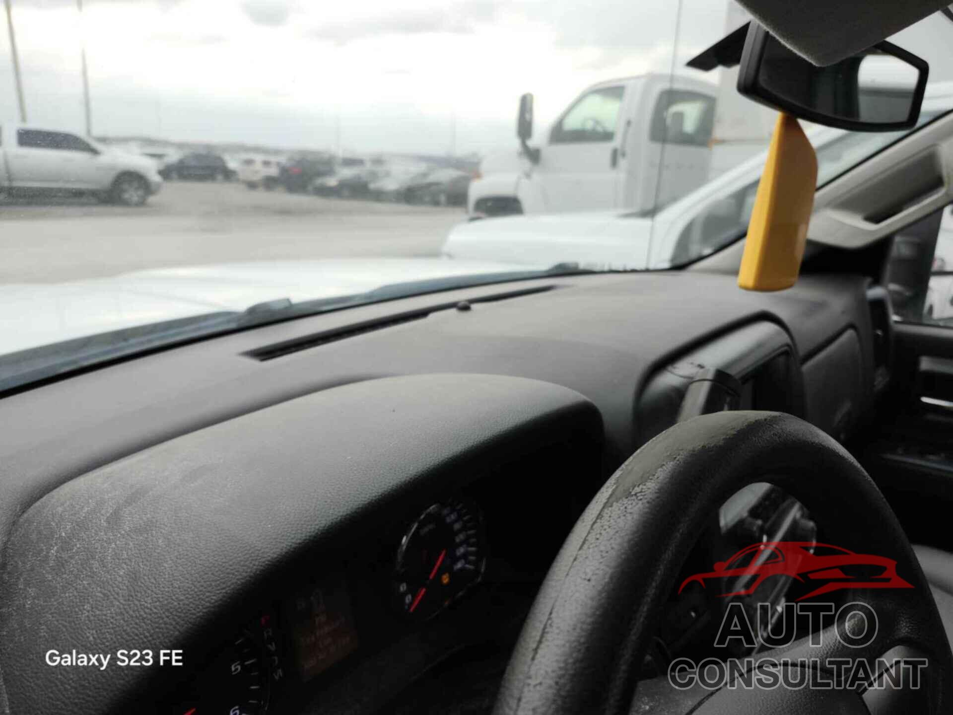 CHEVROLET SILVERADO 2015 - 1GCNKPEH7FZ239184