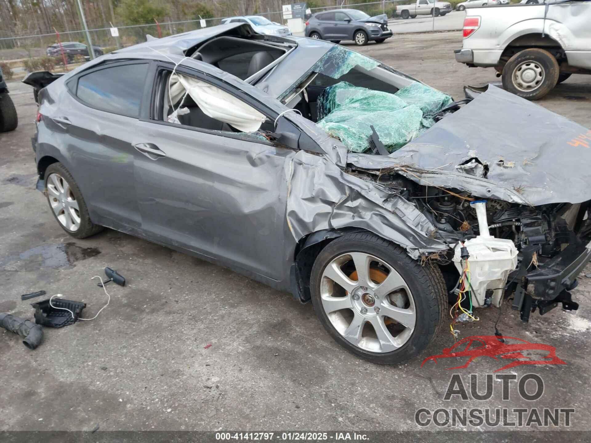 HYUNDAI ELANTRA 2013 - 5NPDH4AE5DH397340