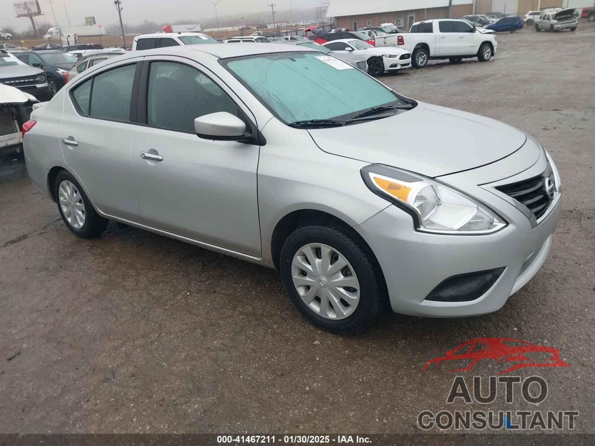 NISSAN VERSA 2018 - 3N1CN7AP5JK439050