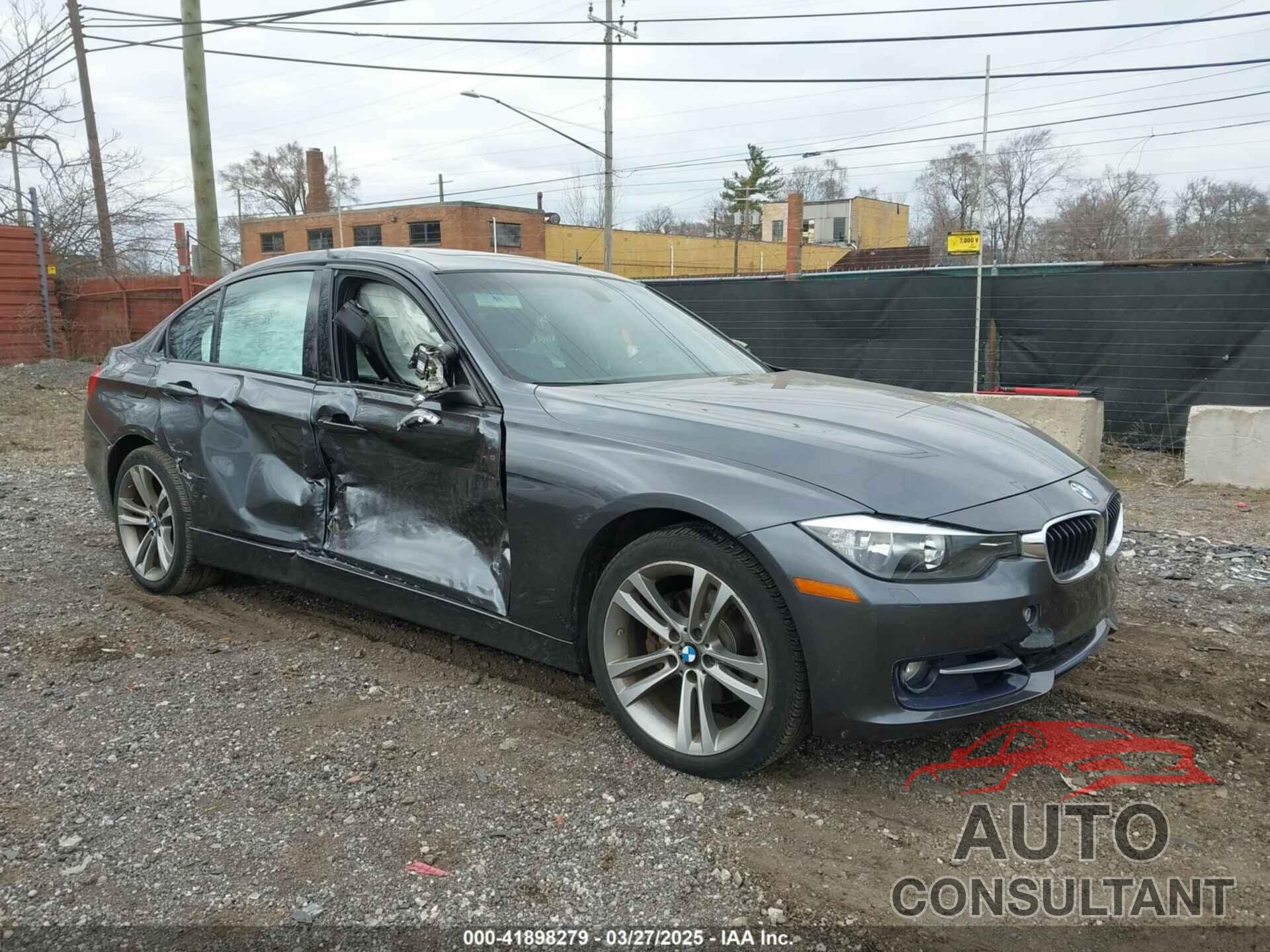 BMW 328I 2014 - WBA3B3G56ENR82974