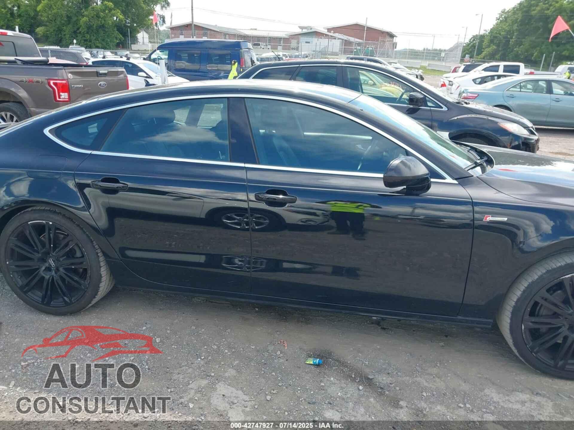 AUDI A7 2012 - WAUYGAFC0CN087604