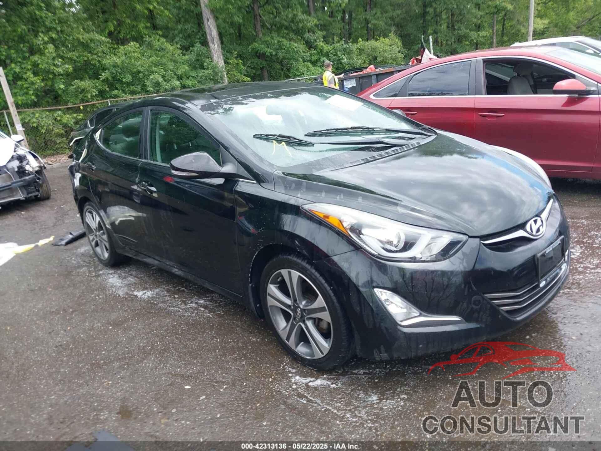 HYUNDAI ELANTRA 2015 - KMHDH4AH3FU237634