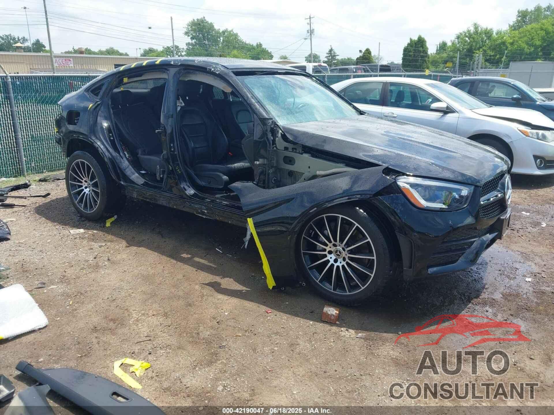 MERCEDES-BENZ GLC 300 COUPE 2020 - W1N0J8EB4LF849838