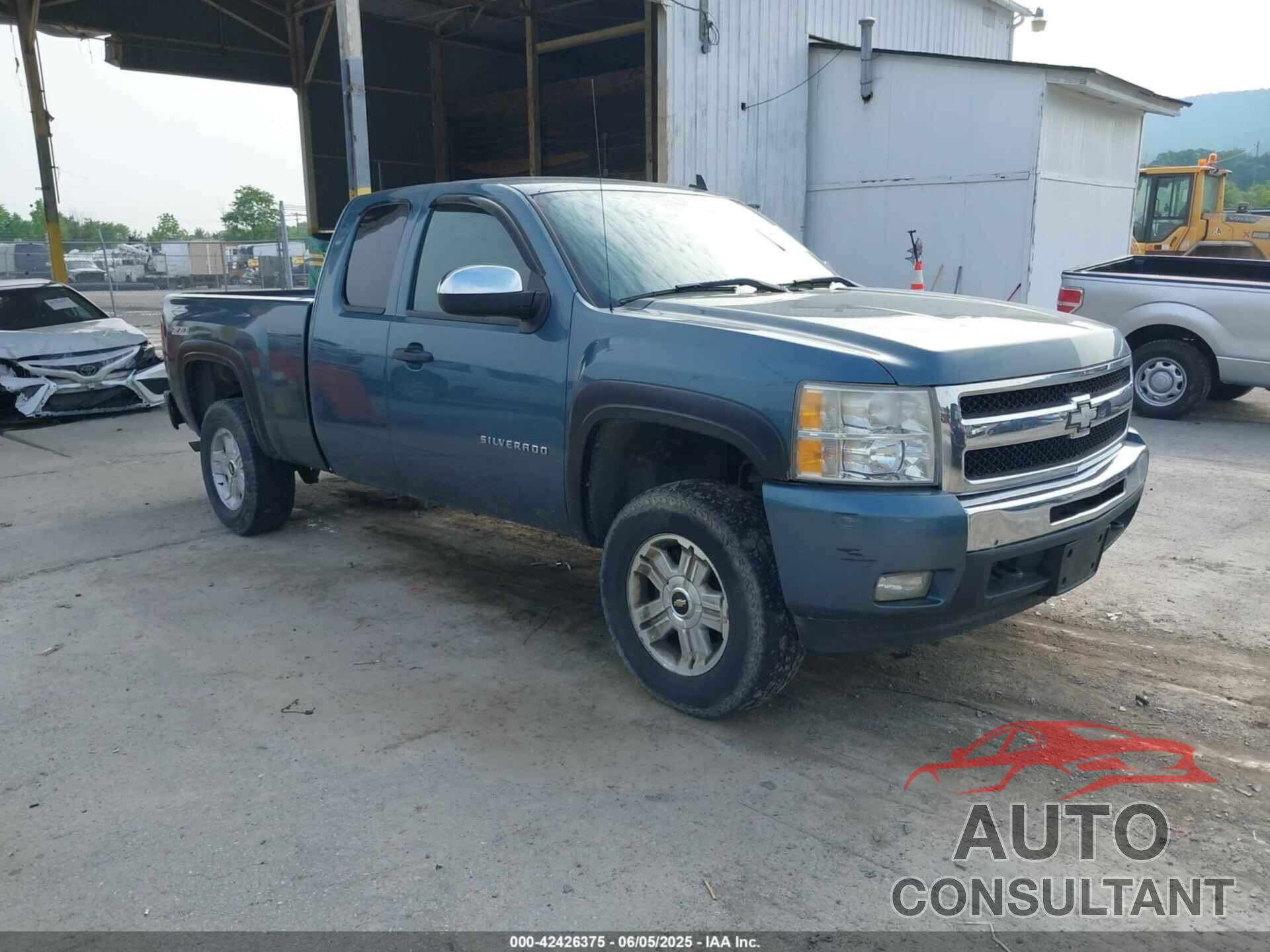 CHEVROLET SILVERADO 1500 2011 - 1GCRKSE31BZ462923