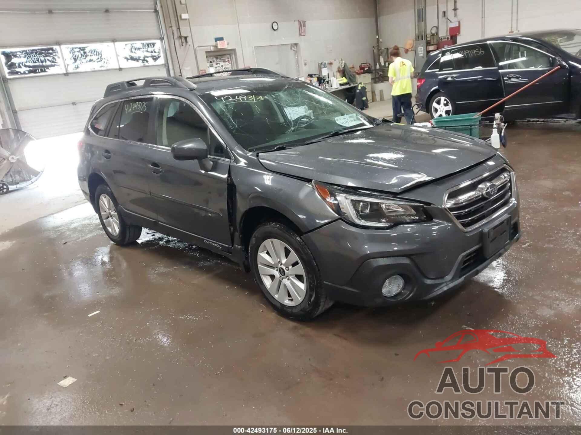 SUBARU OUTBACK 2018 - 4S4BSACC7J3345200