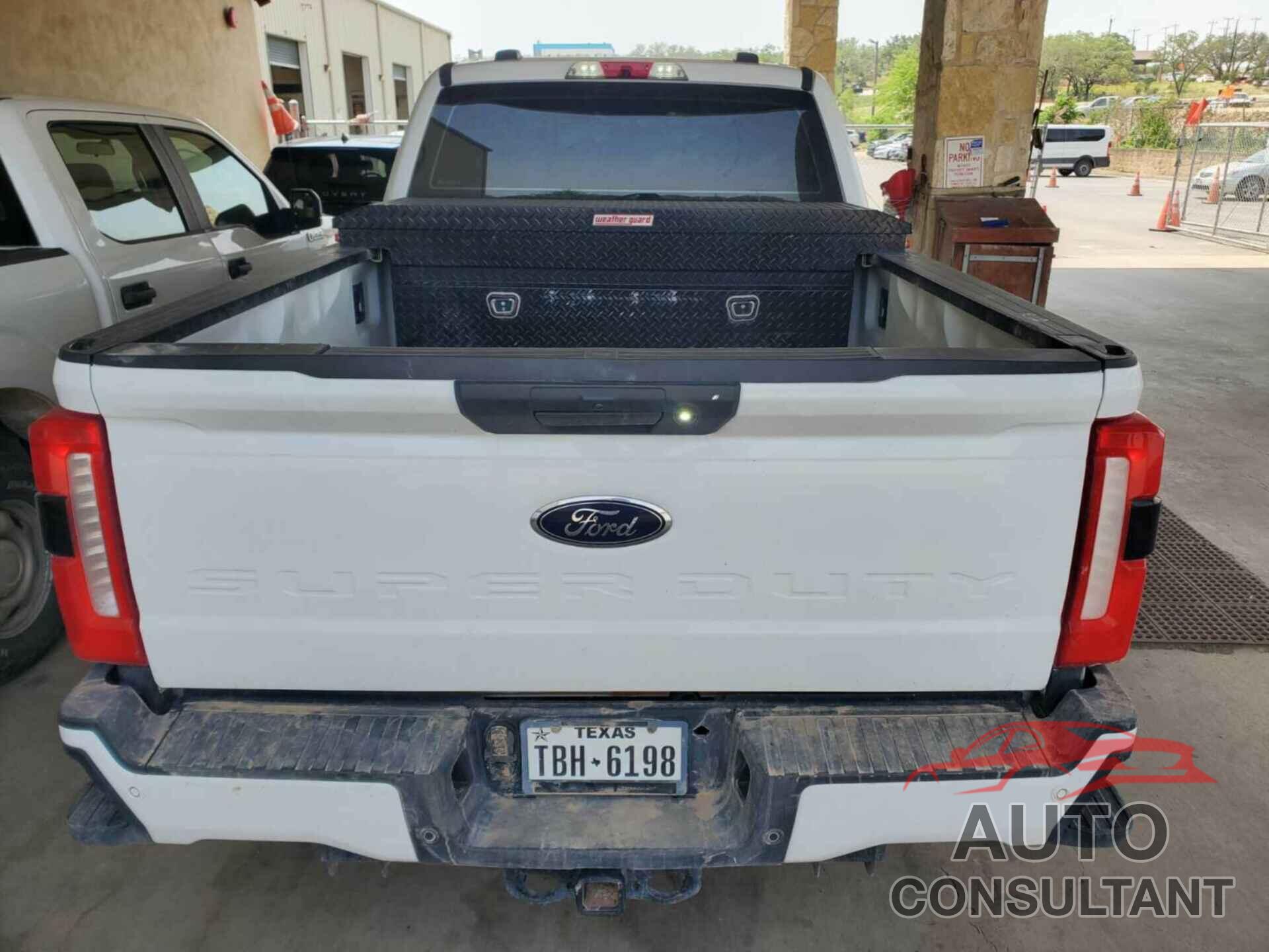 FORD F250 2023 - 1FT8W2BN5PEC99309