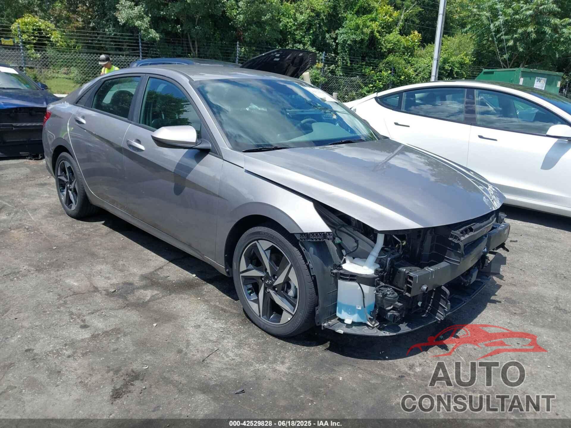 HYUNDAI ELANTRA 2023 - KMHLS4AG6PU592559