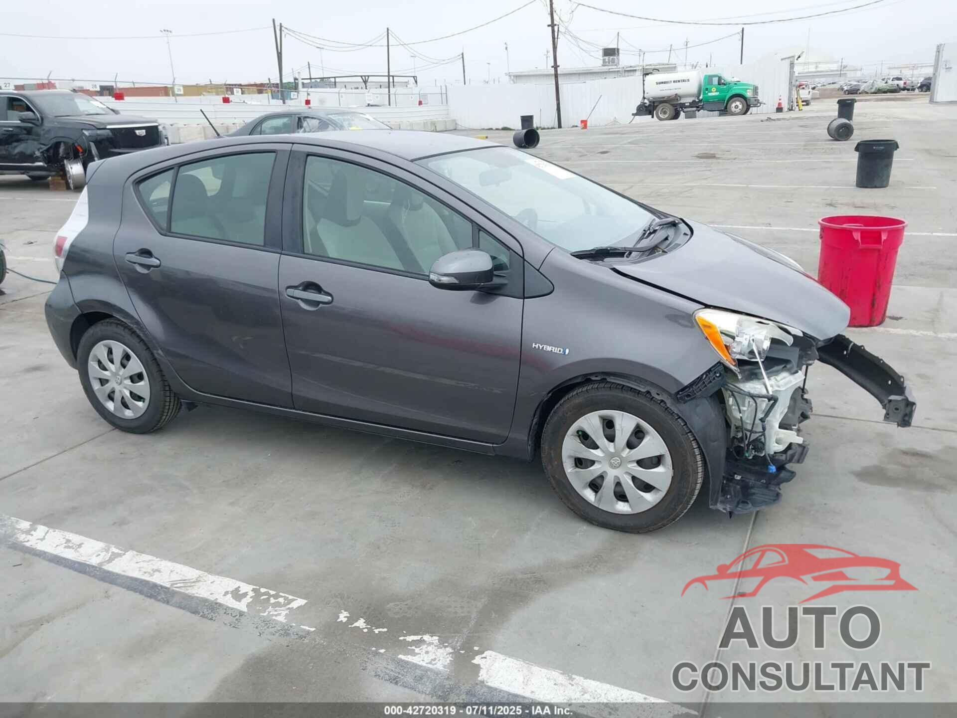TOYOTA PRIUS C 2014 - JTDKDTB37E1567670
