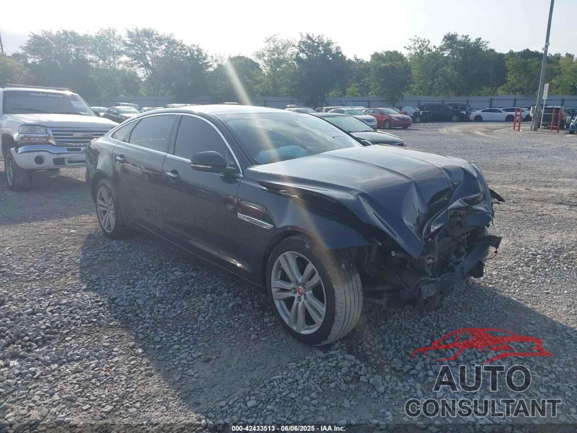 JAGUAR XJ 2014 - SAJWA2GZ3E8V61021