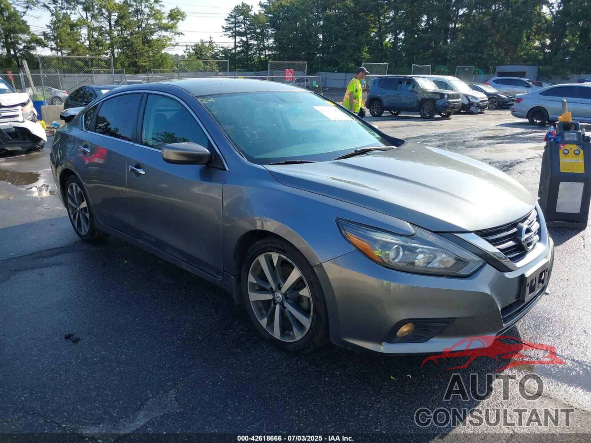 NISSAN ALTIMA 2017 - 1N4AL3AP8HC487263