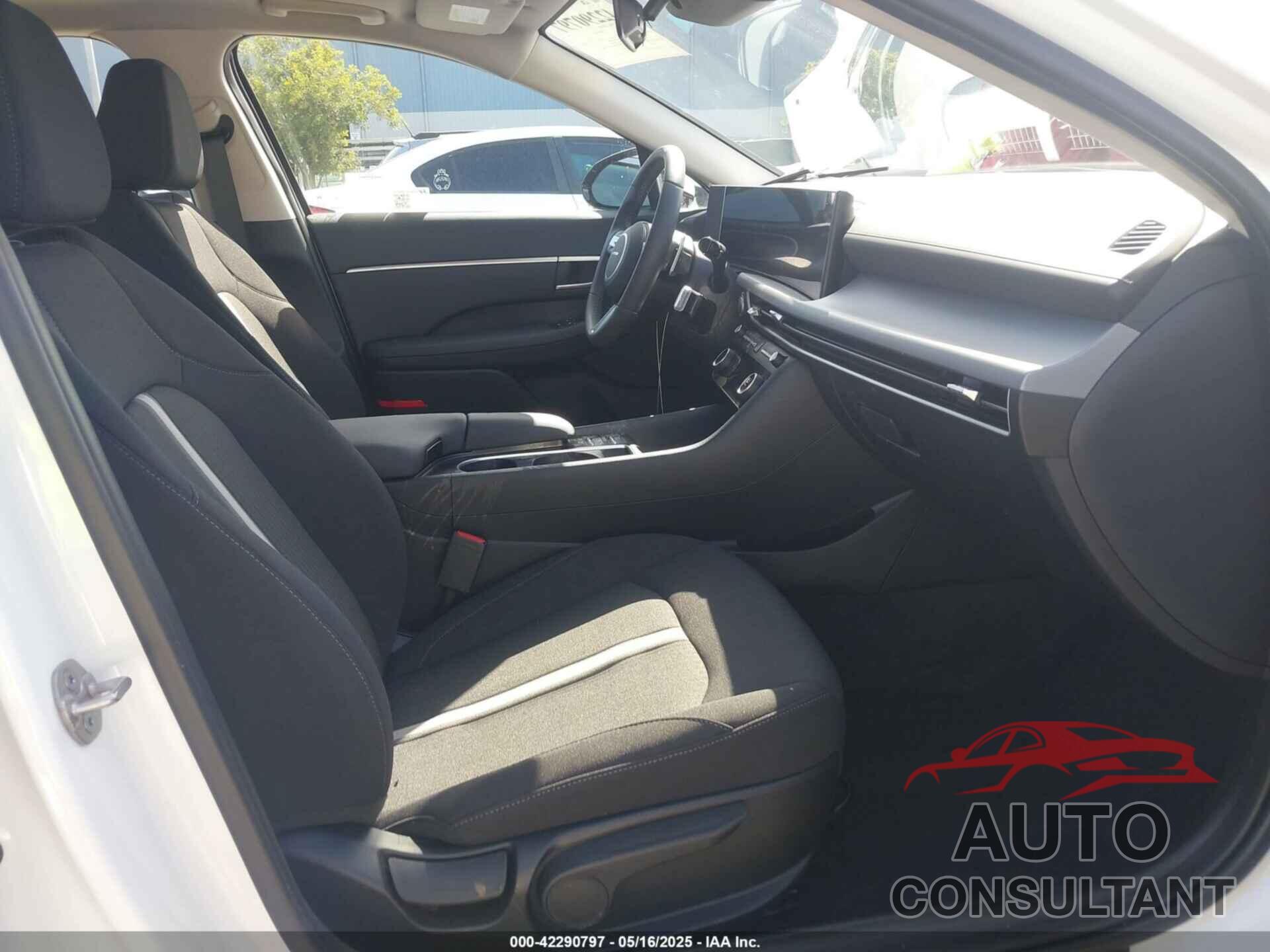 HYUNDAI SONATA 2024 - KMHL14JA6RA426688