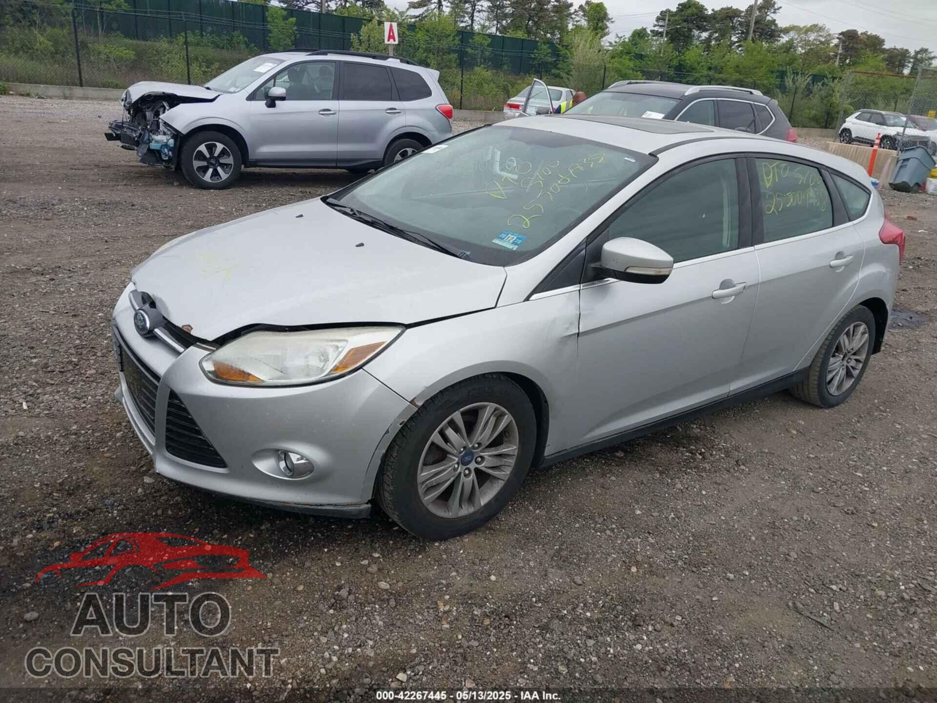 FORD FOCUS 2012 - 1FAHP3M25CL204619