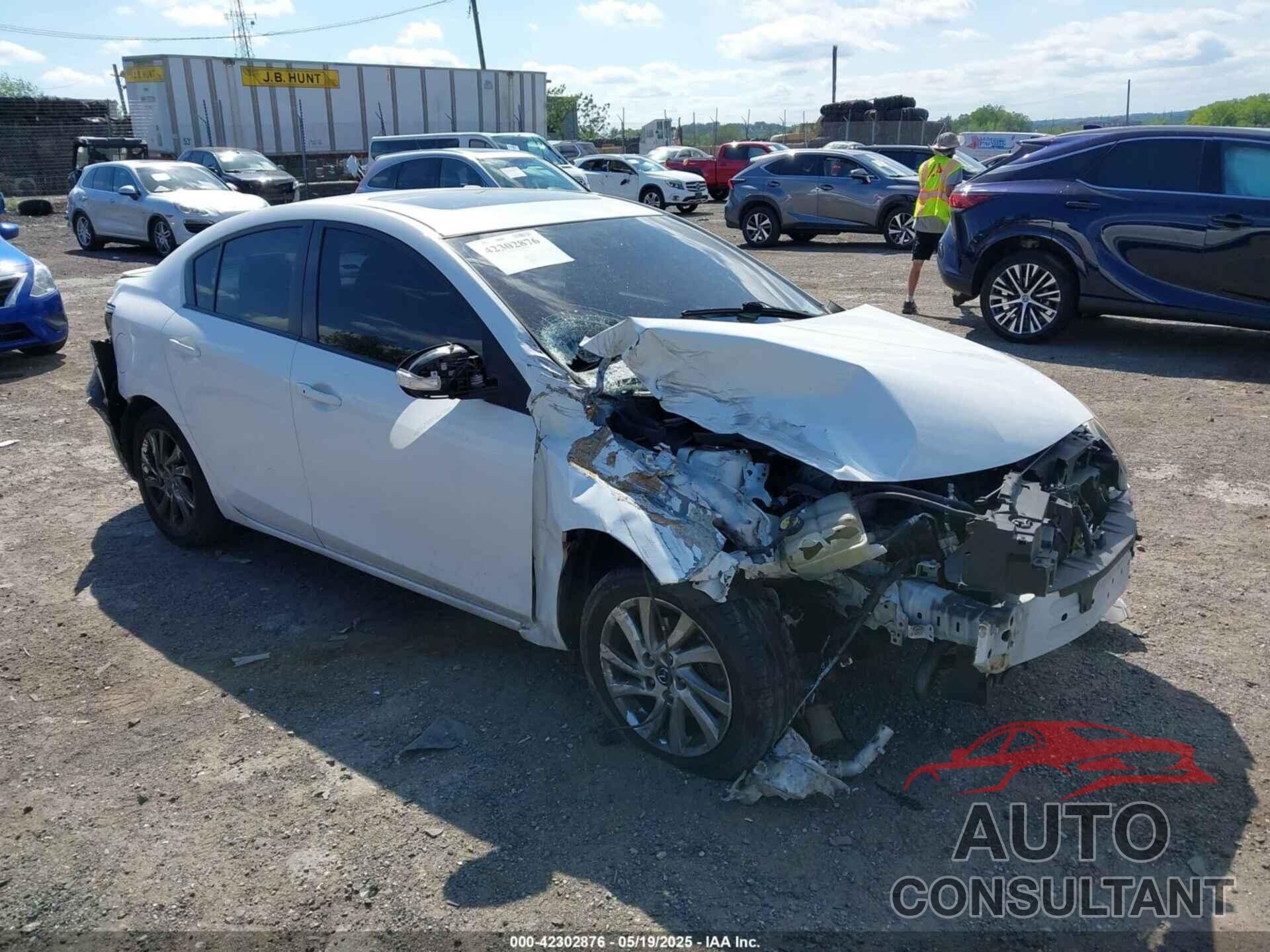 MAZDA MAZDA3 2013 - JM1BL1WP1D1726847