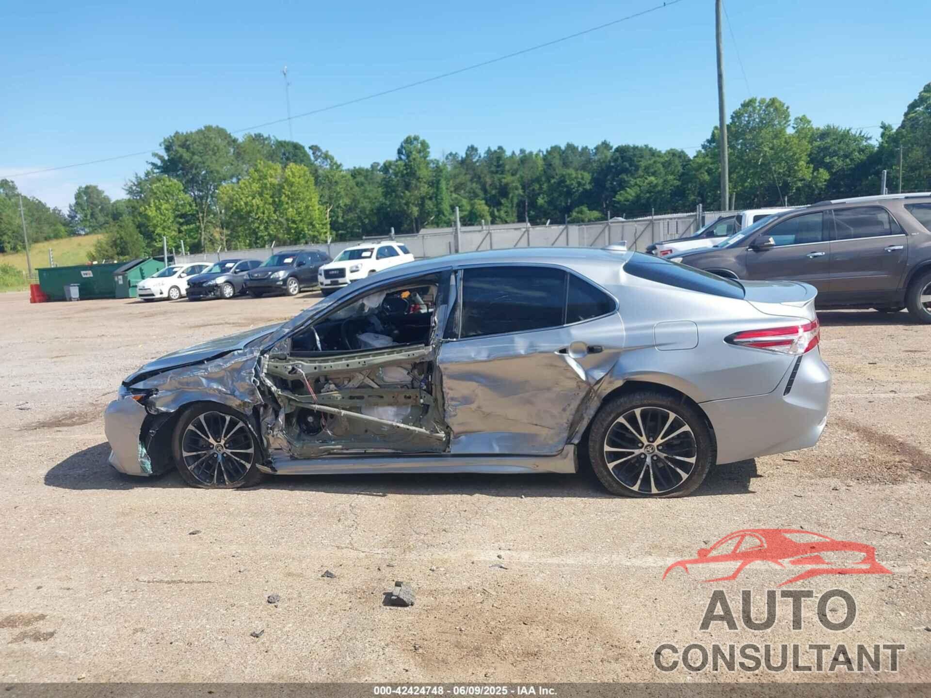 TOYOTA CAMRY 2020 - 4T1M11AK3LU988453