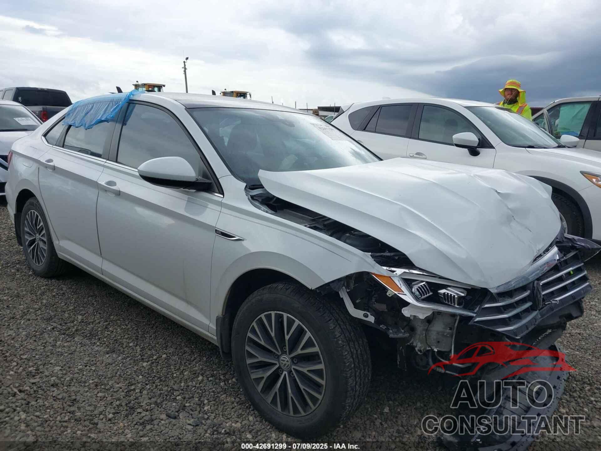 VOLKSWAGEN JETTA 2019 - 3VWEB7BU9KM236281