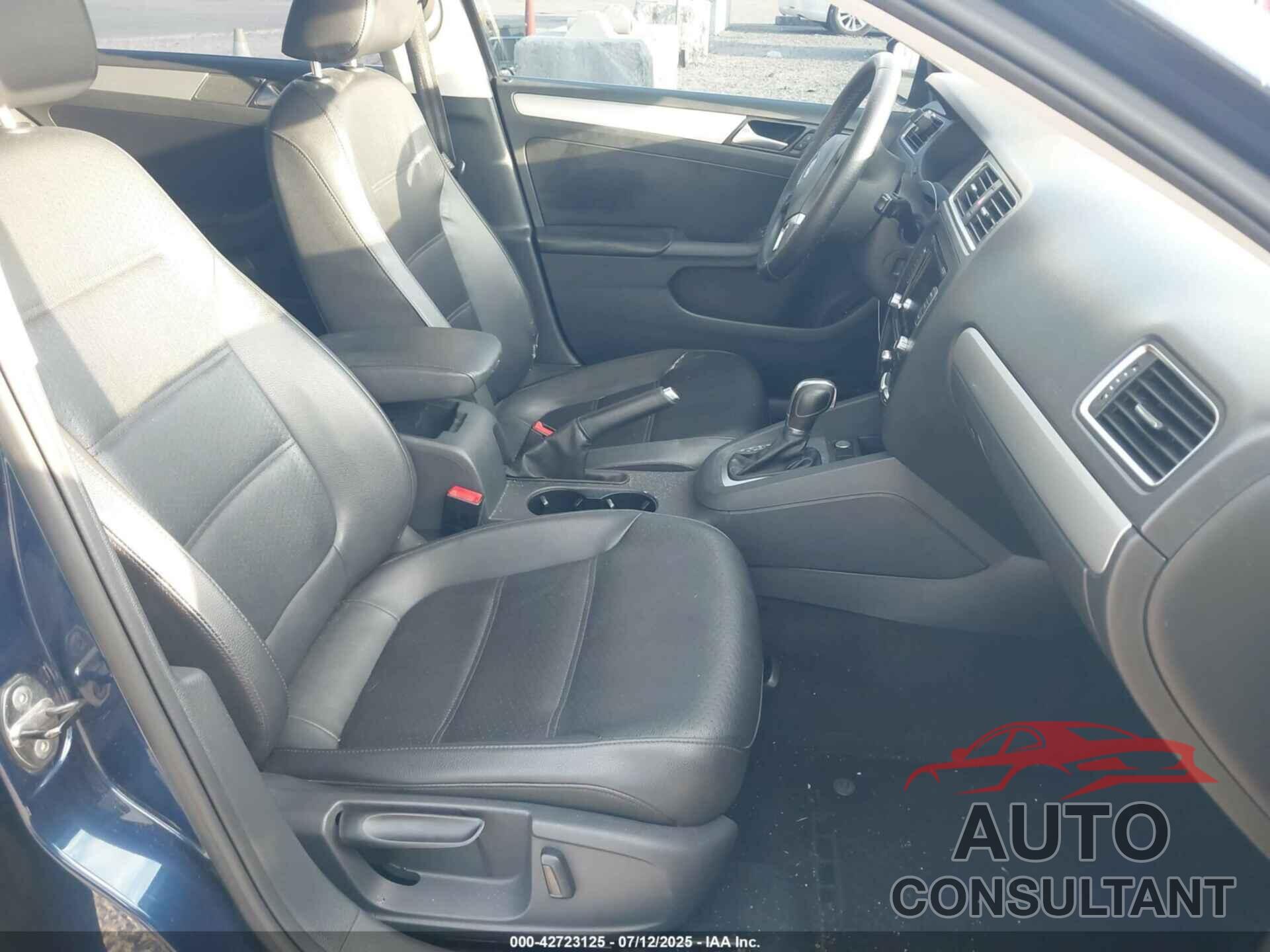 VOLKSWAGEN JETTA 2014 - 3VWD07AJ6EM417996