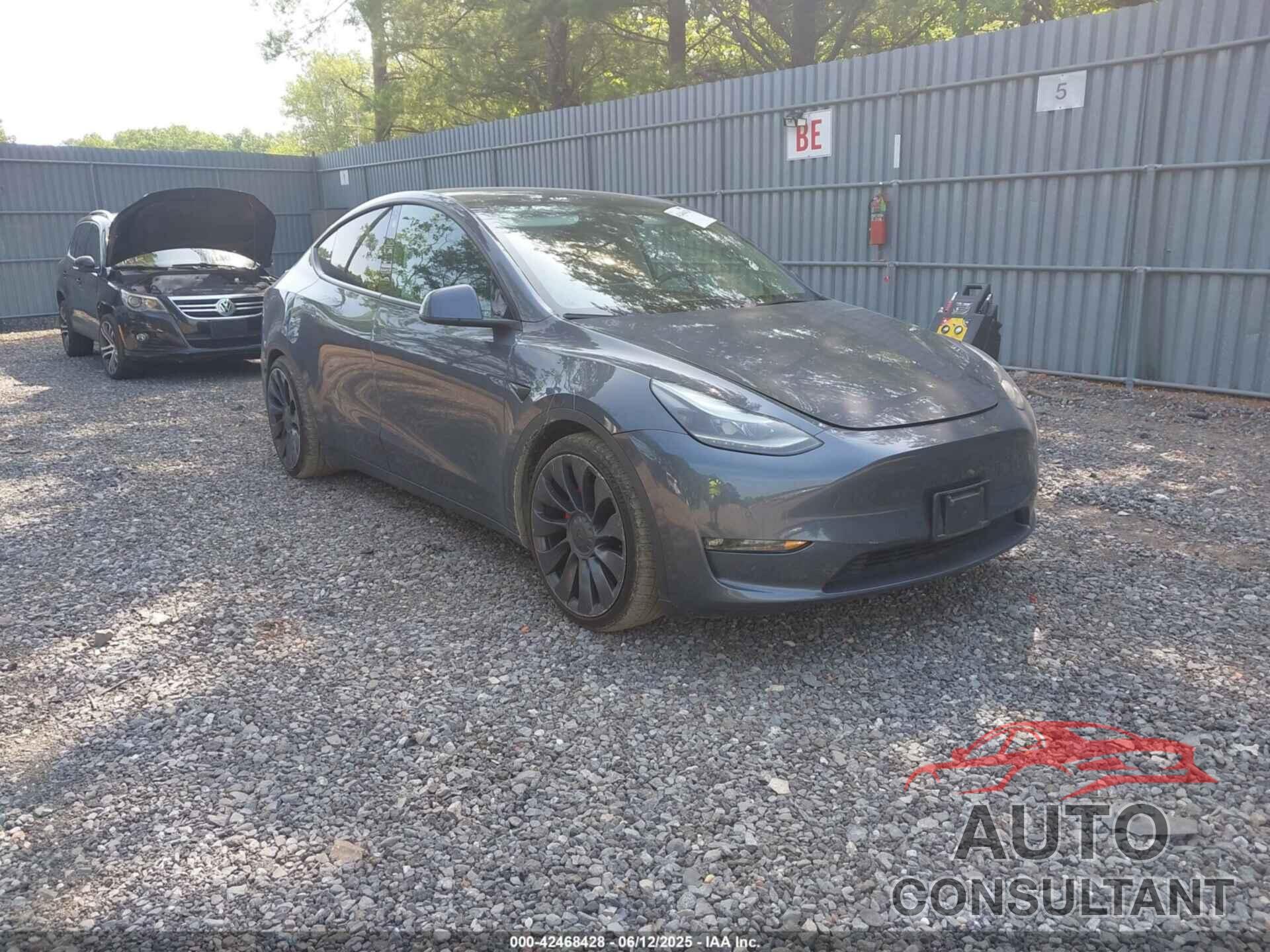 TESLA MODEL Y 2022 - 7SAYGDEF9NF506523