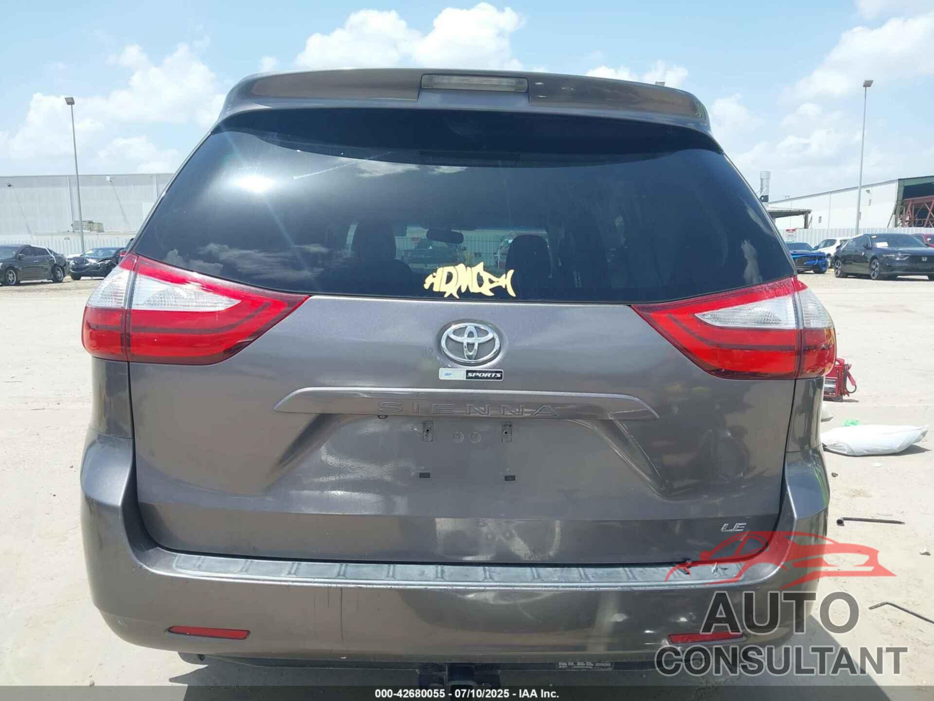 TOYOTA SIENNA 2015 - 5TDKK3DC0FS689388
