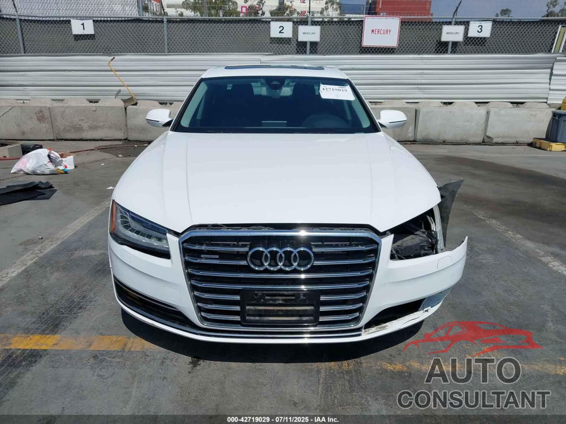 AUDI A8 L 2015 - WAU32AFD0FN007028