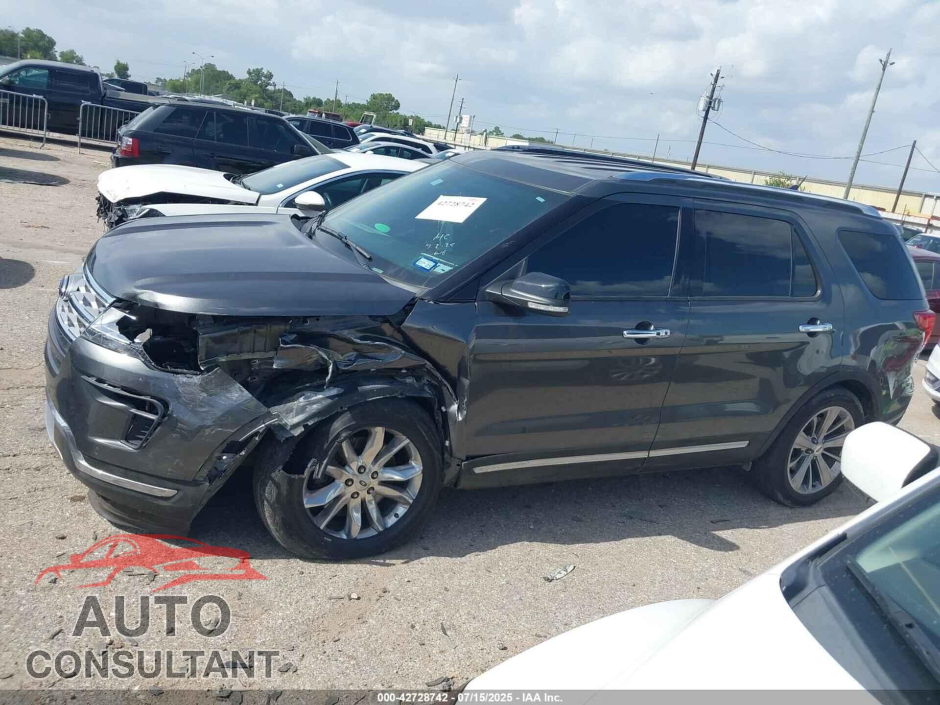 FORD EXPLORER 2018 - 1FM5K7F87JGB11641