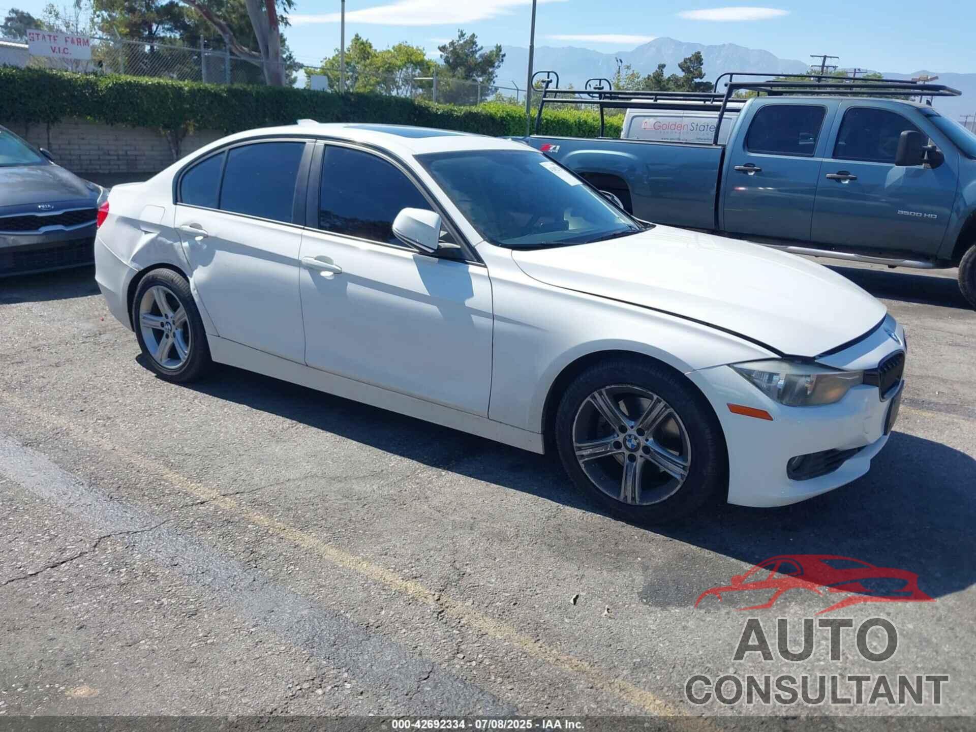 BMW 328I 2013 - WBA3C1C54DF440644