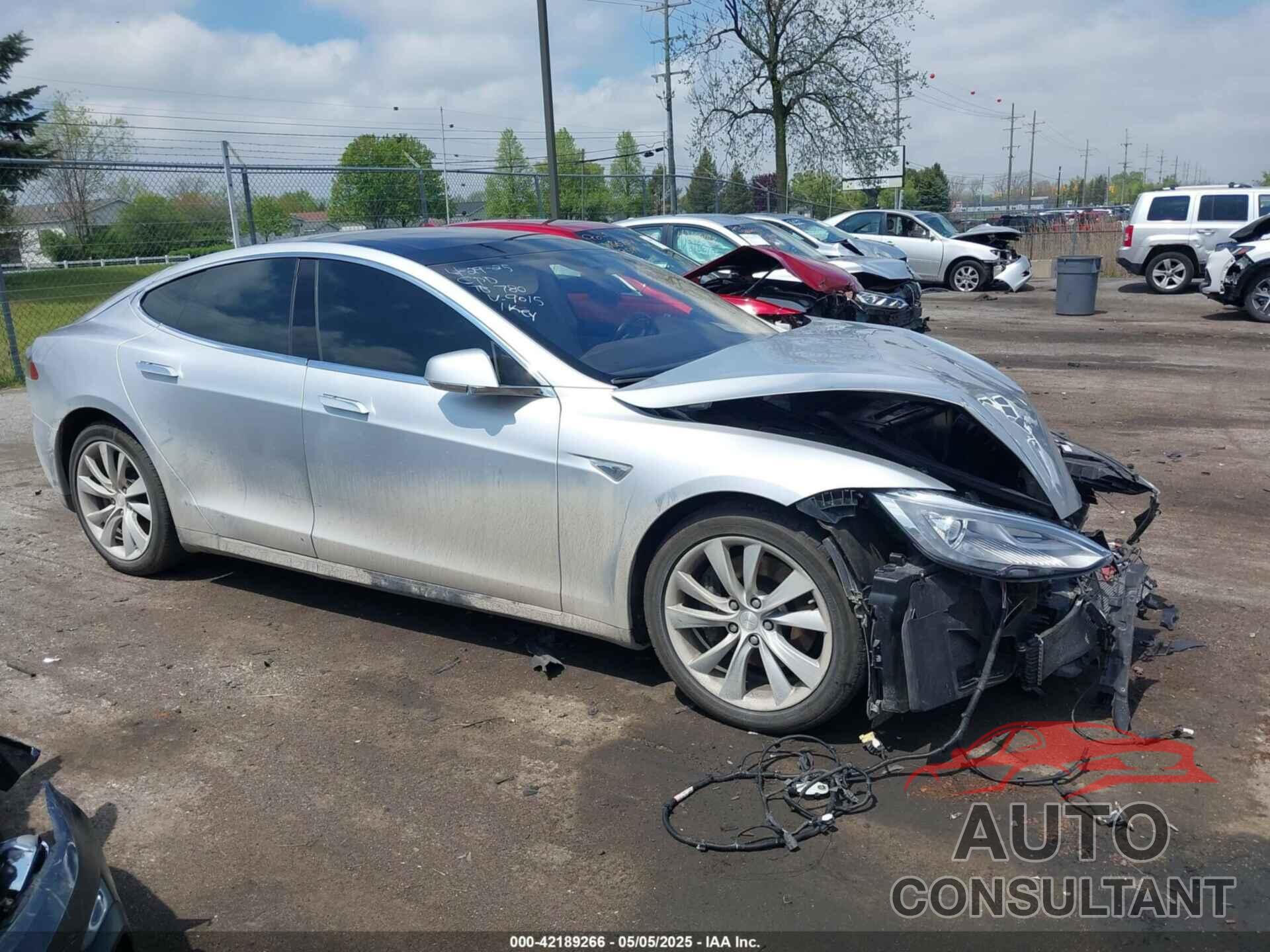 TESLA MODEL S 2015 - 5YJSA1H2XFFP79015