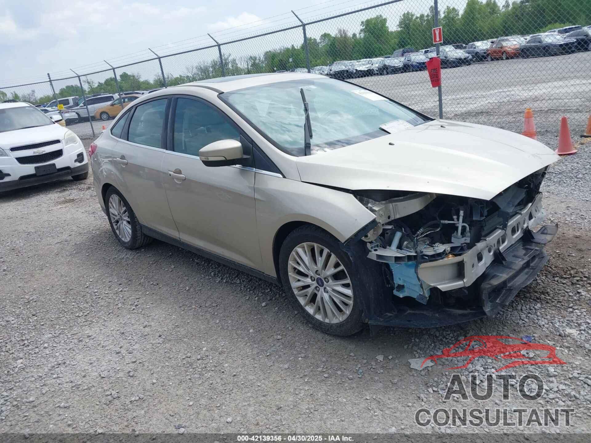 FORD FOCUS 2018 - 1FADP3J27JL279628