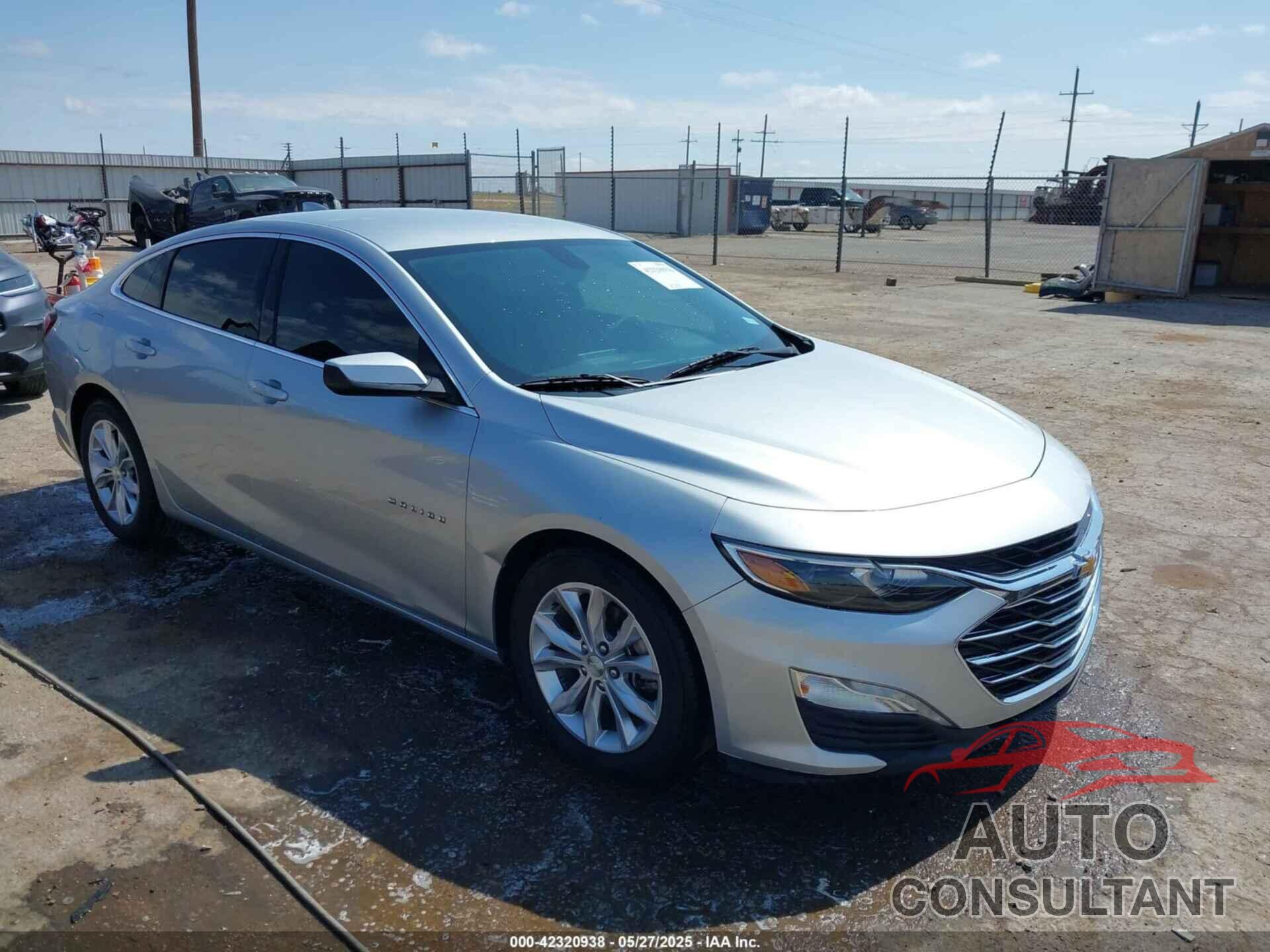CHEVROLET MALIBU 2020 - 1G1ZD5ST8LF008762