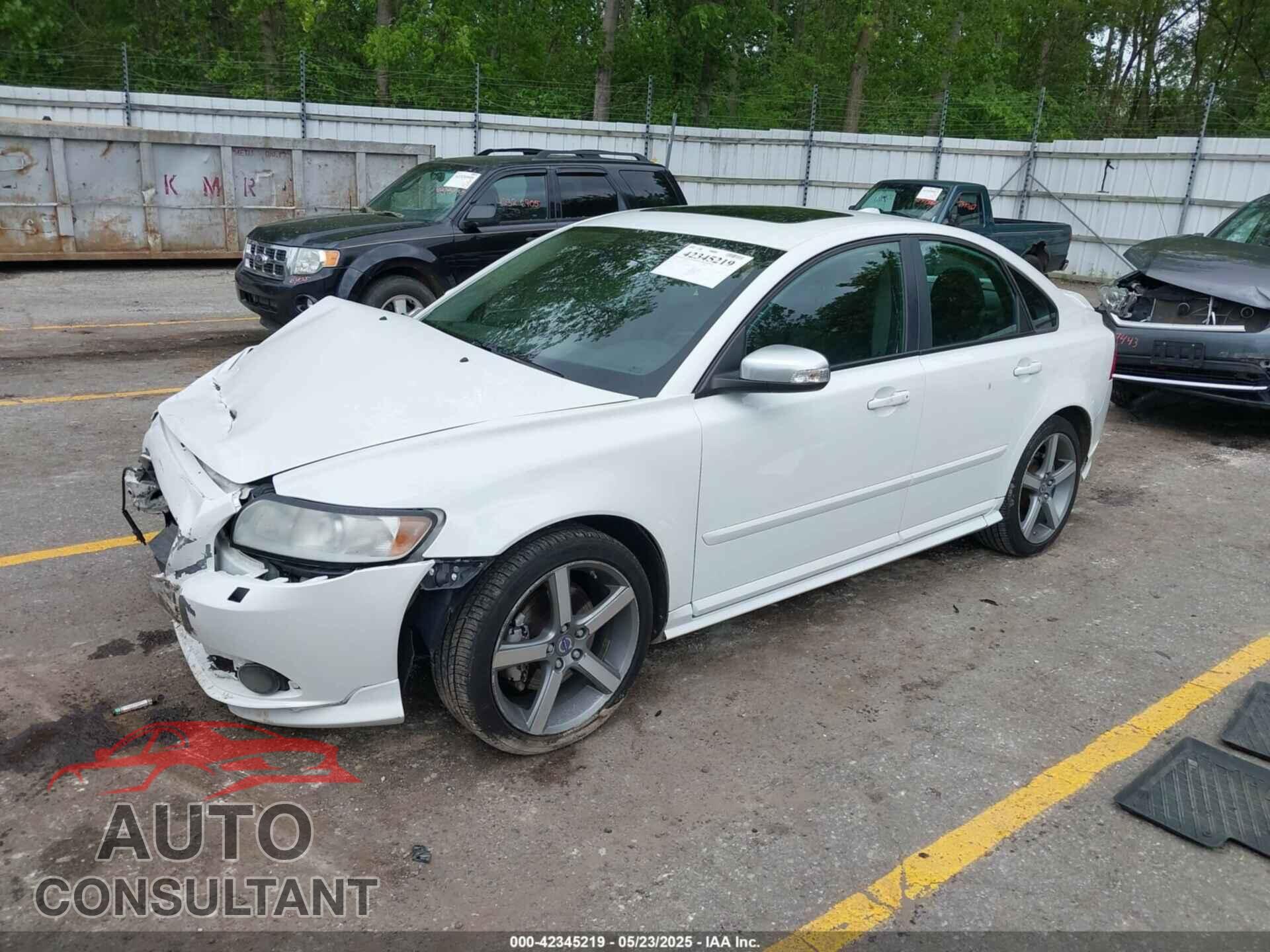 VOLVO S40 2011 - YV1672MS2B2542425