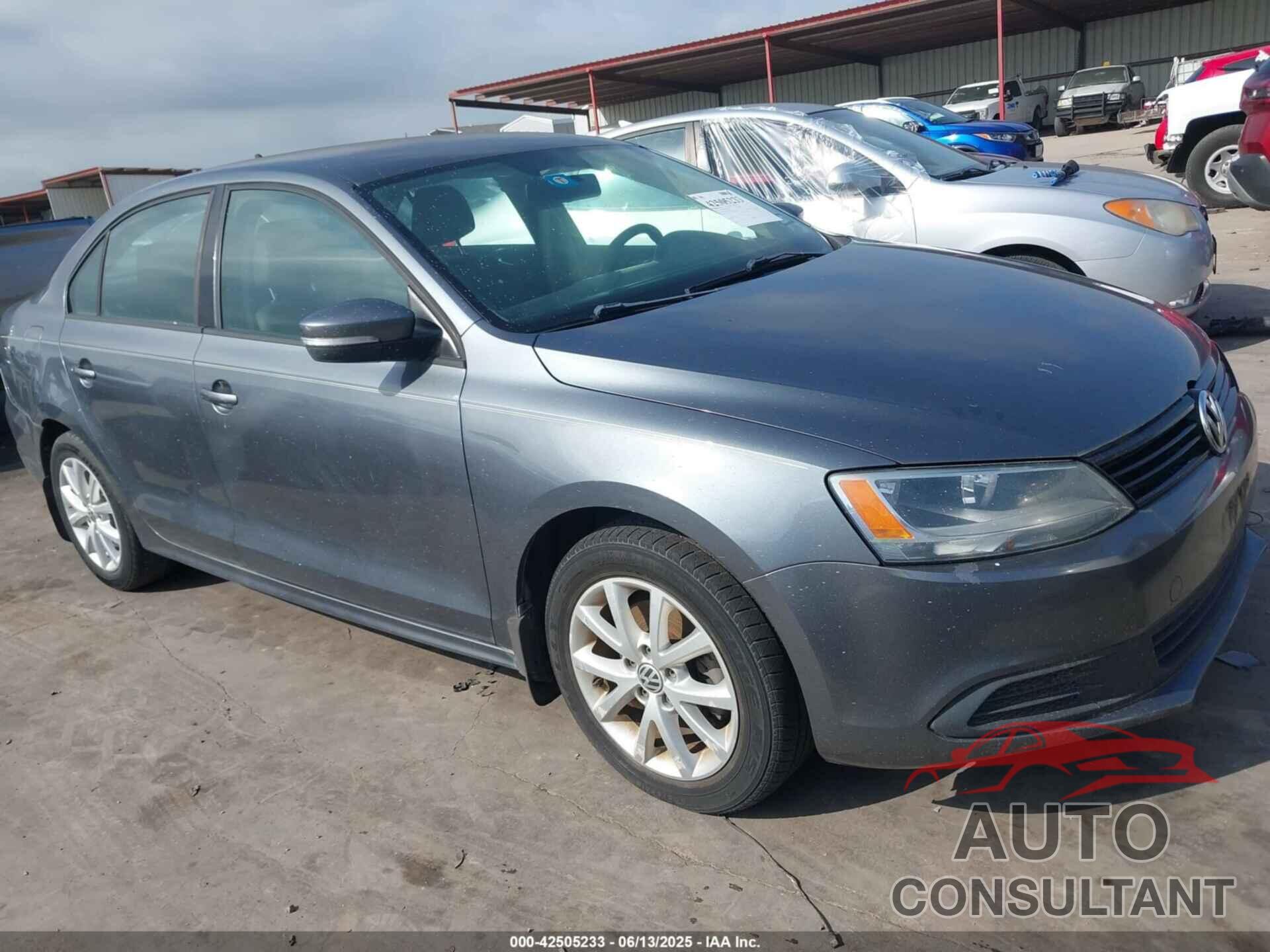 VOLKSWAGEN JETTA 2011 - 3VWDX7AJ4BM324160