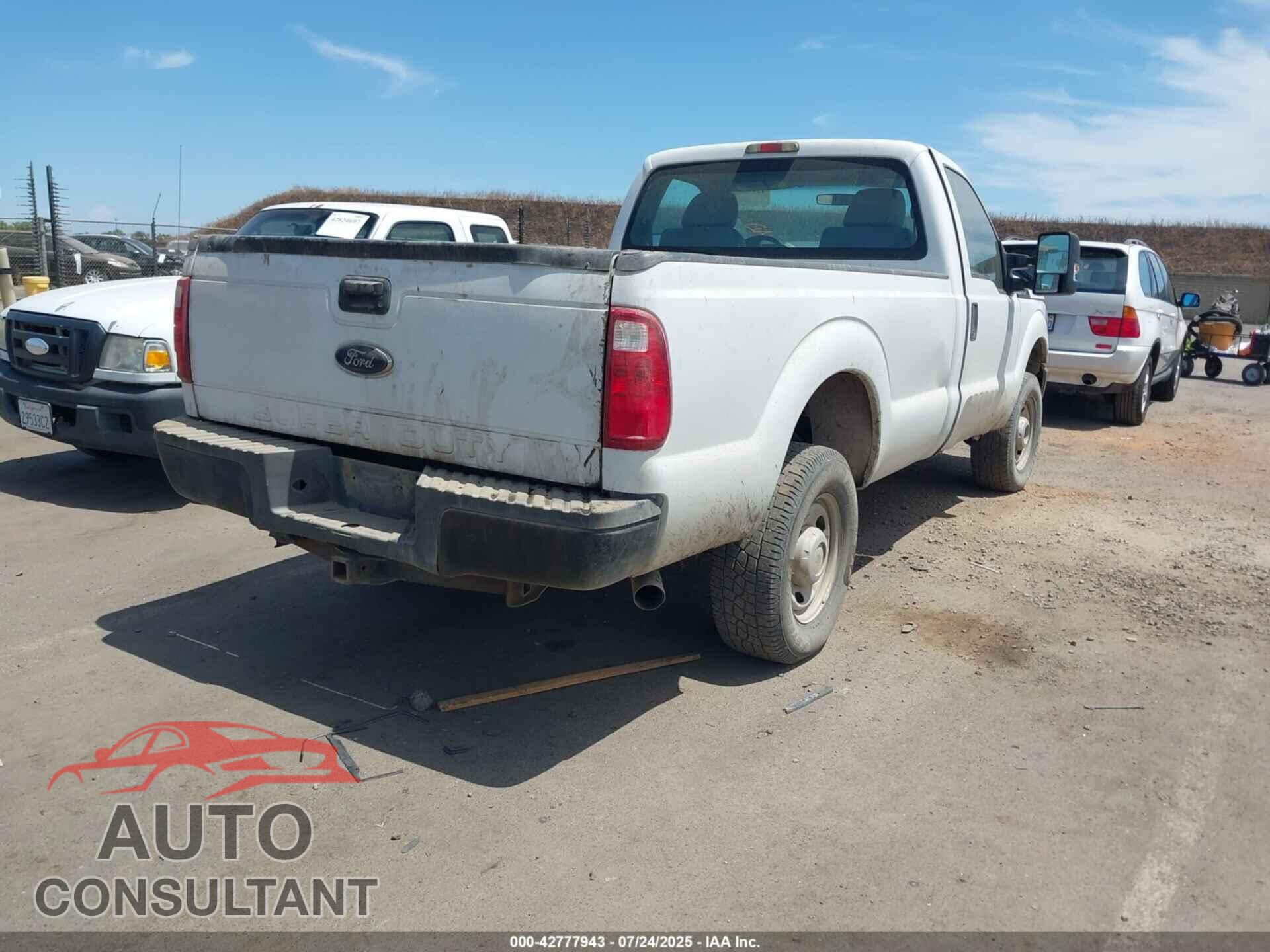 FORD F-250 2011 - 1FTBF2B66BEB32545