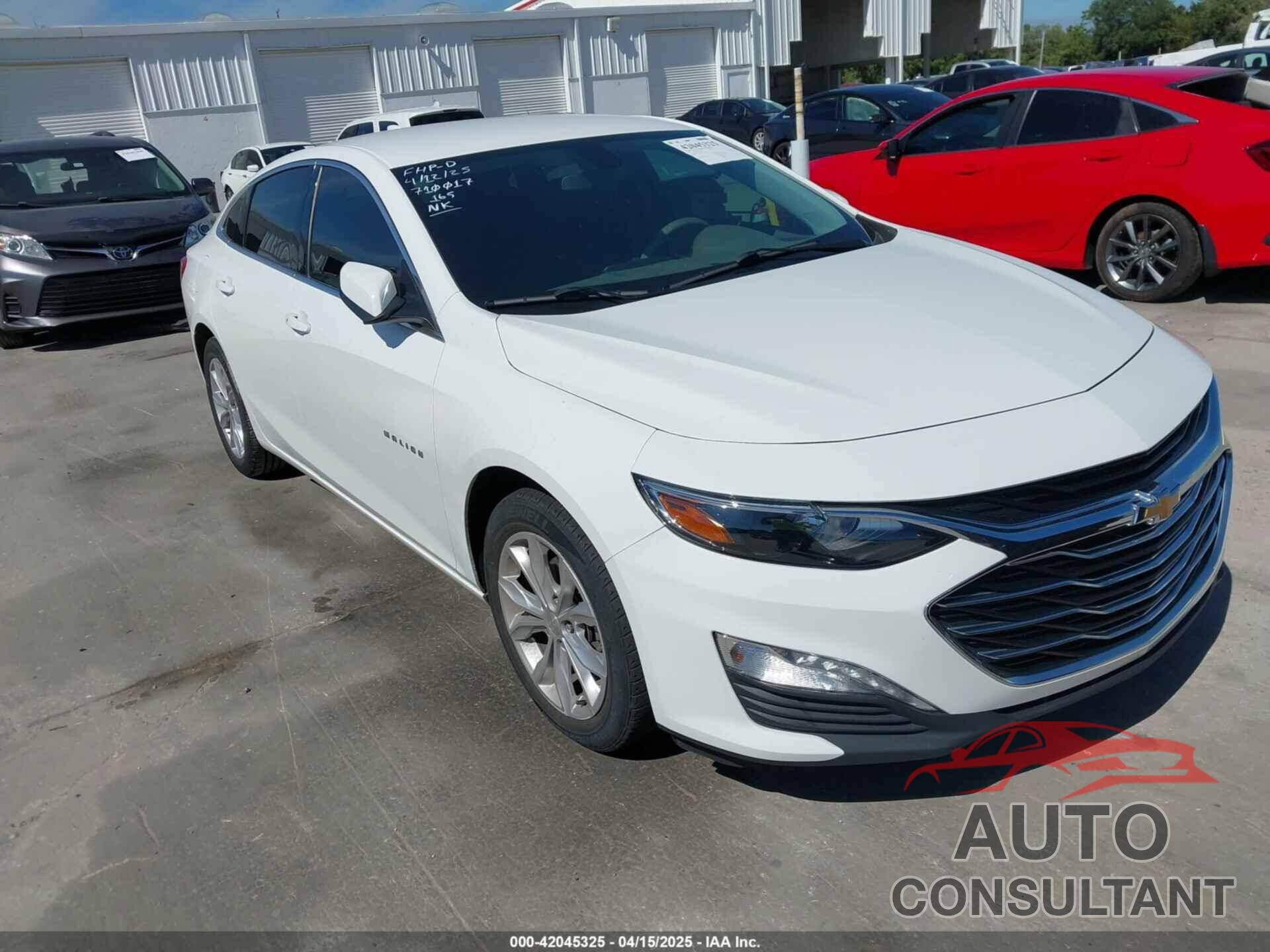 CHEVROLET MALIBU 2020 - 1G1ZD5ST7LF040196