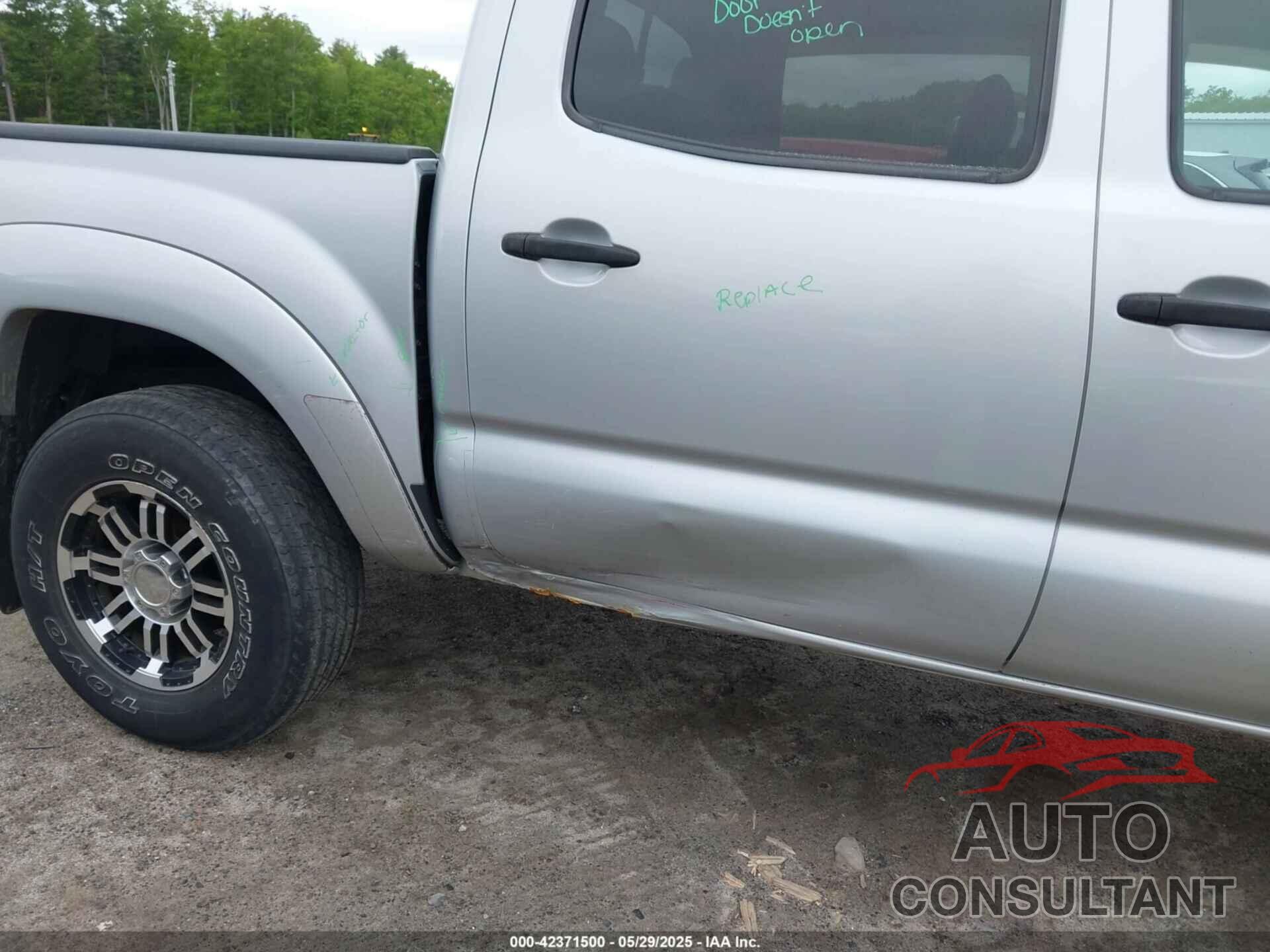 TOYOTA TACOMA 2011 - 3TMLU4EN4BM069898
