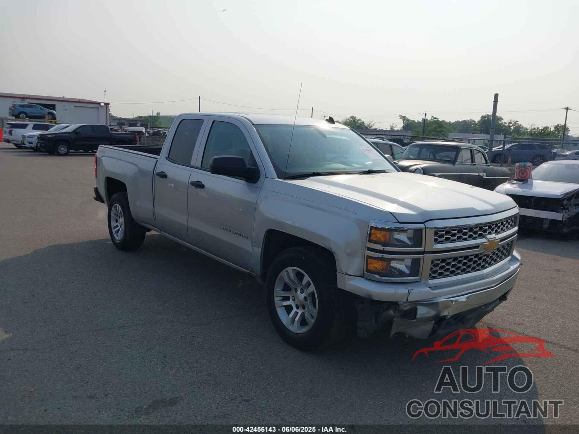 CHEVROLET SILVERADO 1500 2014 - 1GCVKREH1EZ389480