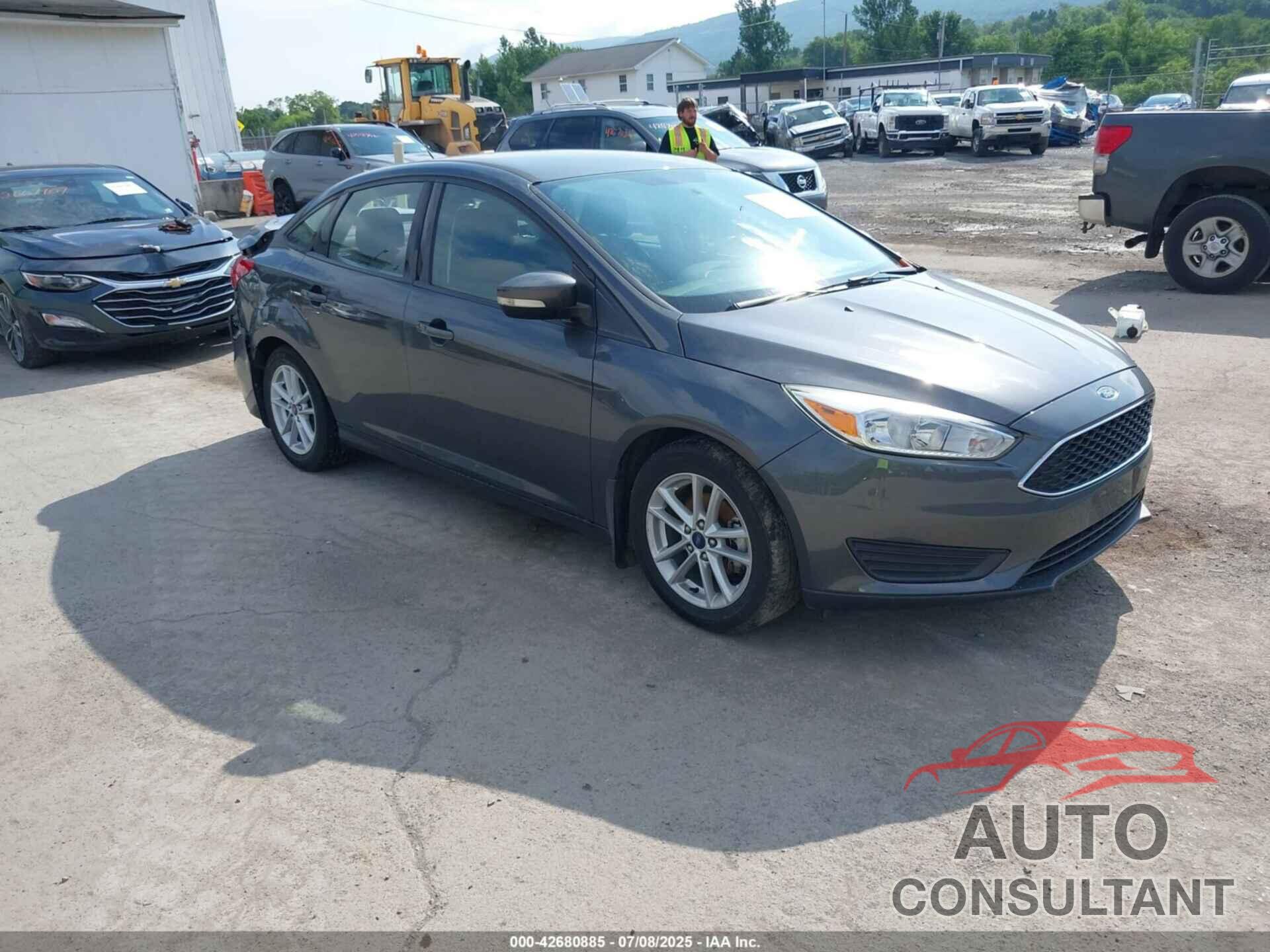 FORD FOCUS 2017 - 1FADP3F21HL213532