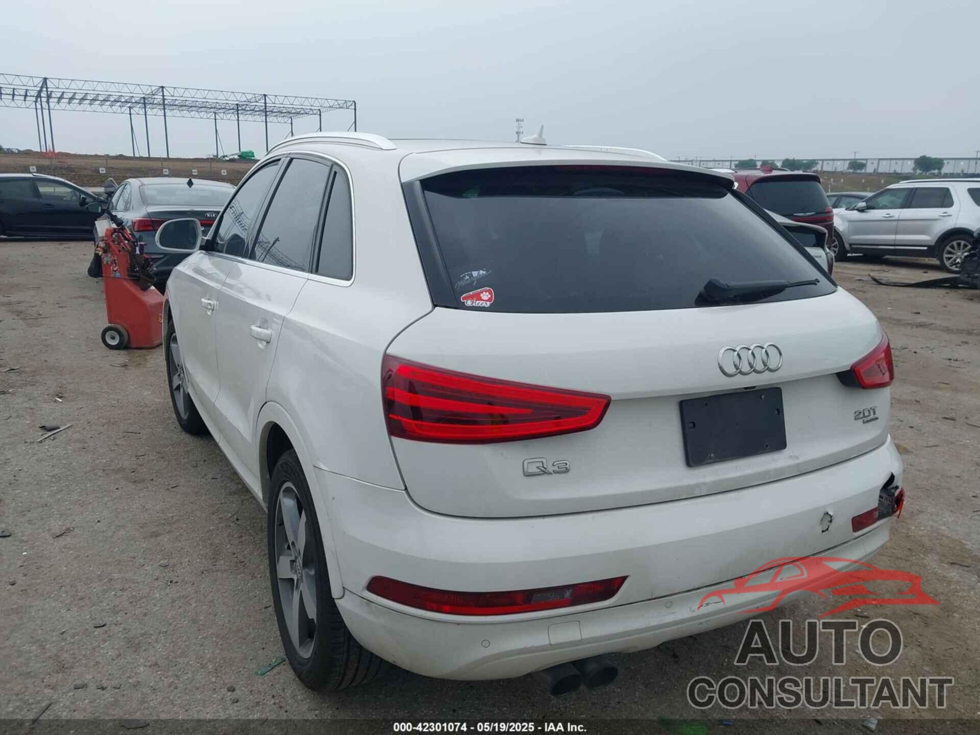 AUDI Q3 2015 - WA1EFCFS2FR008193