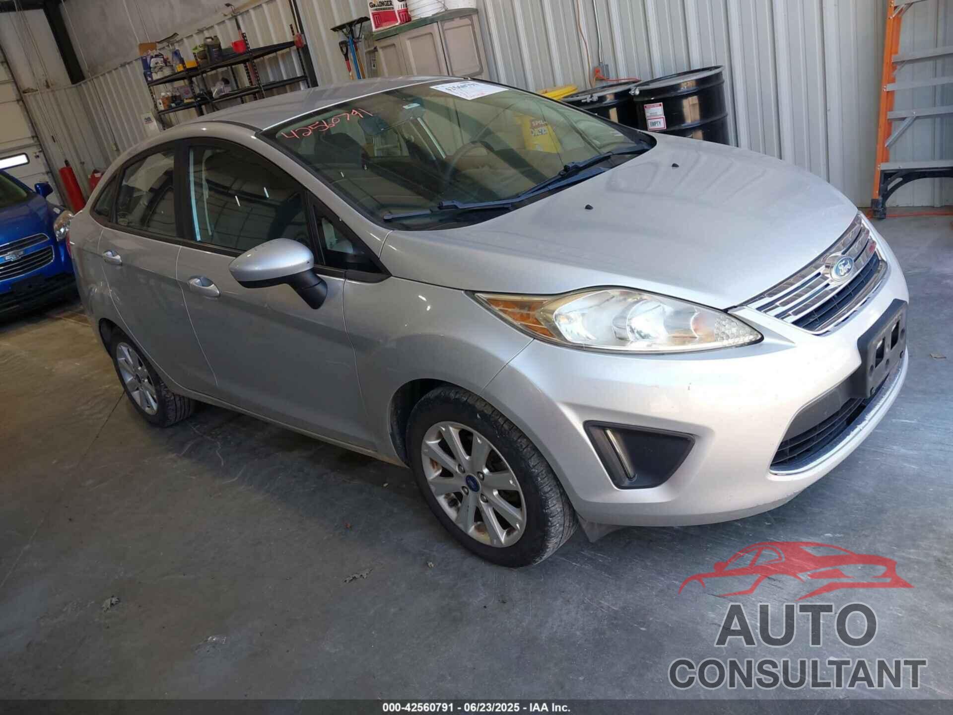 FORD FIESTA 2012 - 3FADP4BJ4CM153739