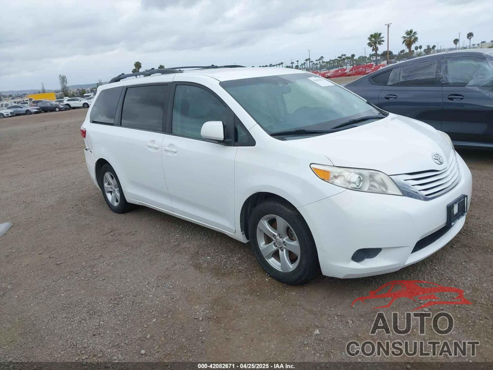 TOYOTA SIENNA 2015 - 5TDKK3DC1FS633508