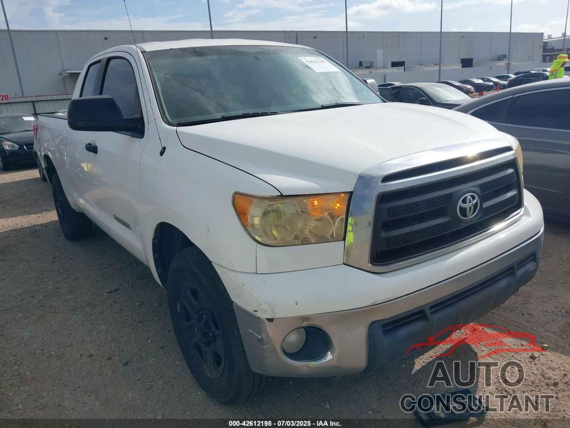 TOYOTA TUNDRA 2011 - 5TFRM5F1XBX023191