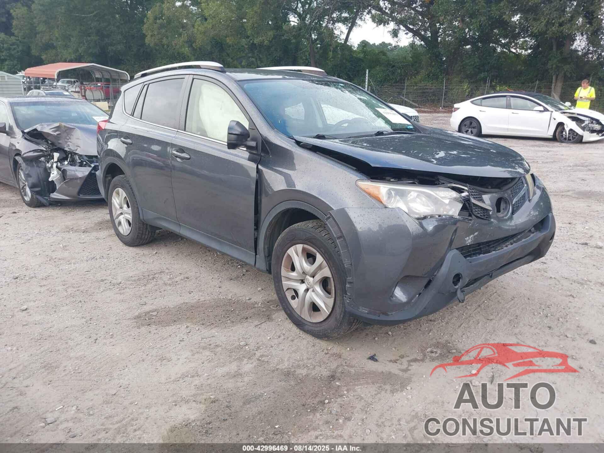 TOYOTA RAV4 2015 - JTMBFREV3FD145177