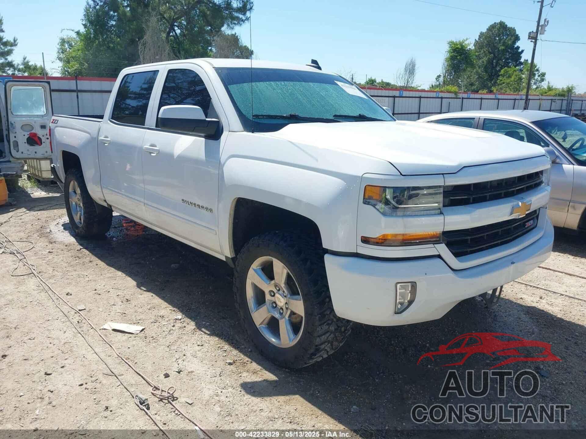CHEVROLET SILVERADO 1500 2018 - 3GCUKREC0JG177437