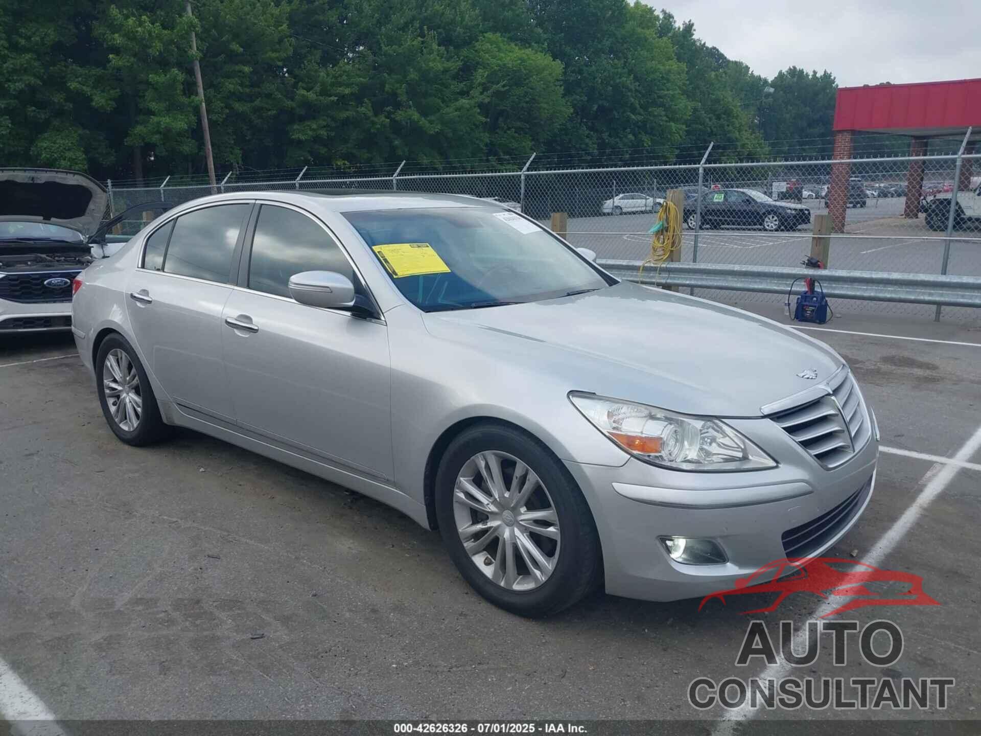 HYUNDAI GENESIS 2011 - KMHGC4DFXBU132279