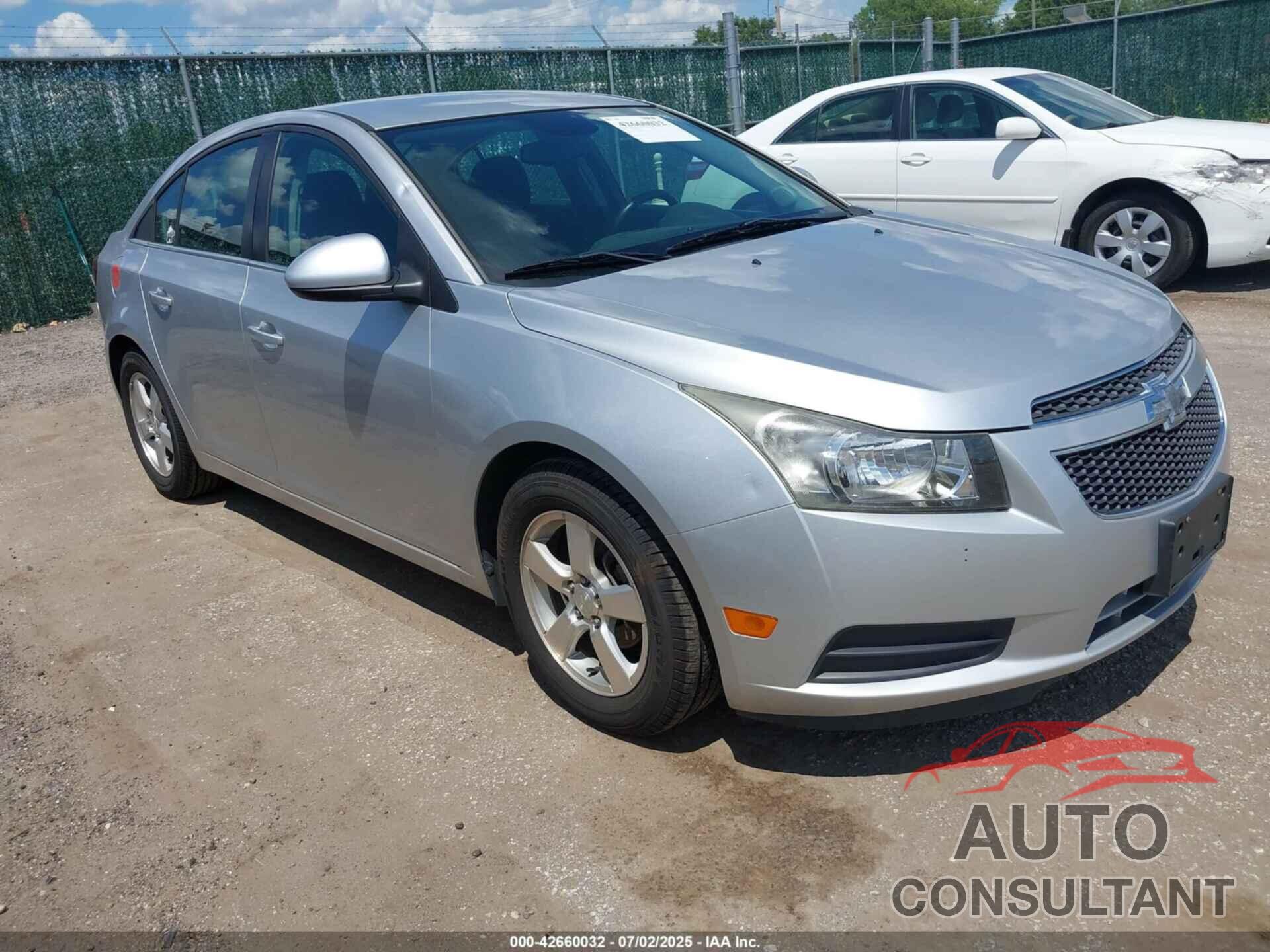 CHEVROLET CRUZE 2014 - 1G1PC5SB0E7176135